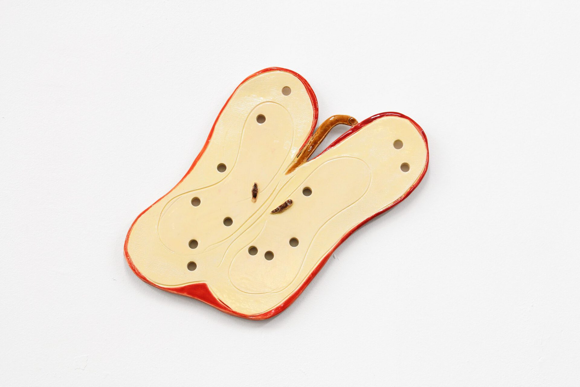 Suse Bauer, Makers and Takers (Detail), 2021, glazed ceramic