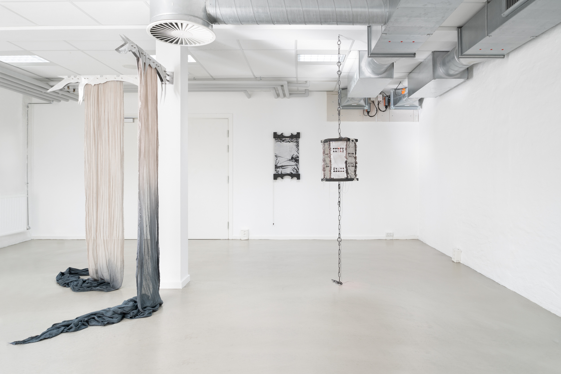 Inside Job (Ula Lucińska & Michał Knychaus), Installation view 02