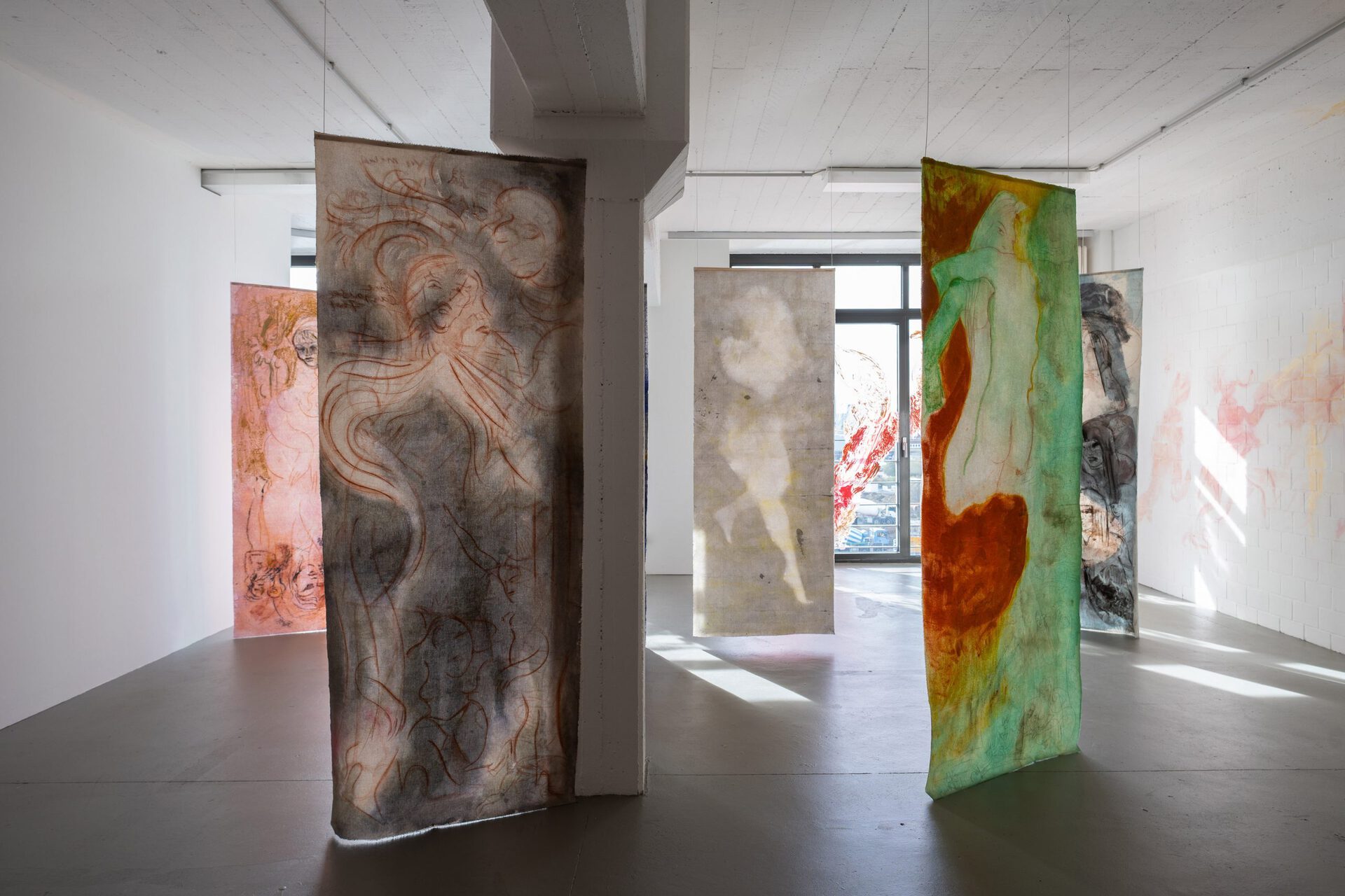 Charlott Weise. Tinted Glass. Exhibition view Kunsthalle Münster 2021. Courtesy the artist