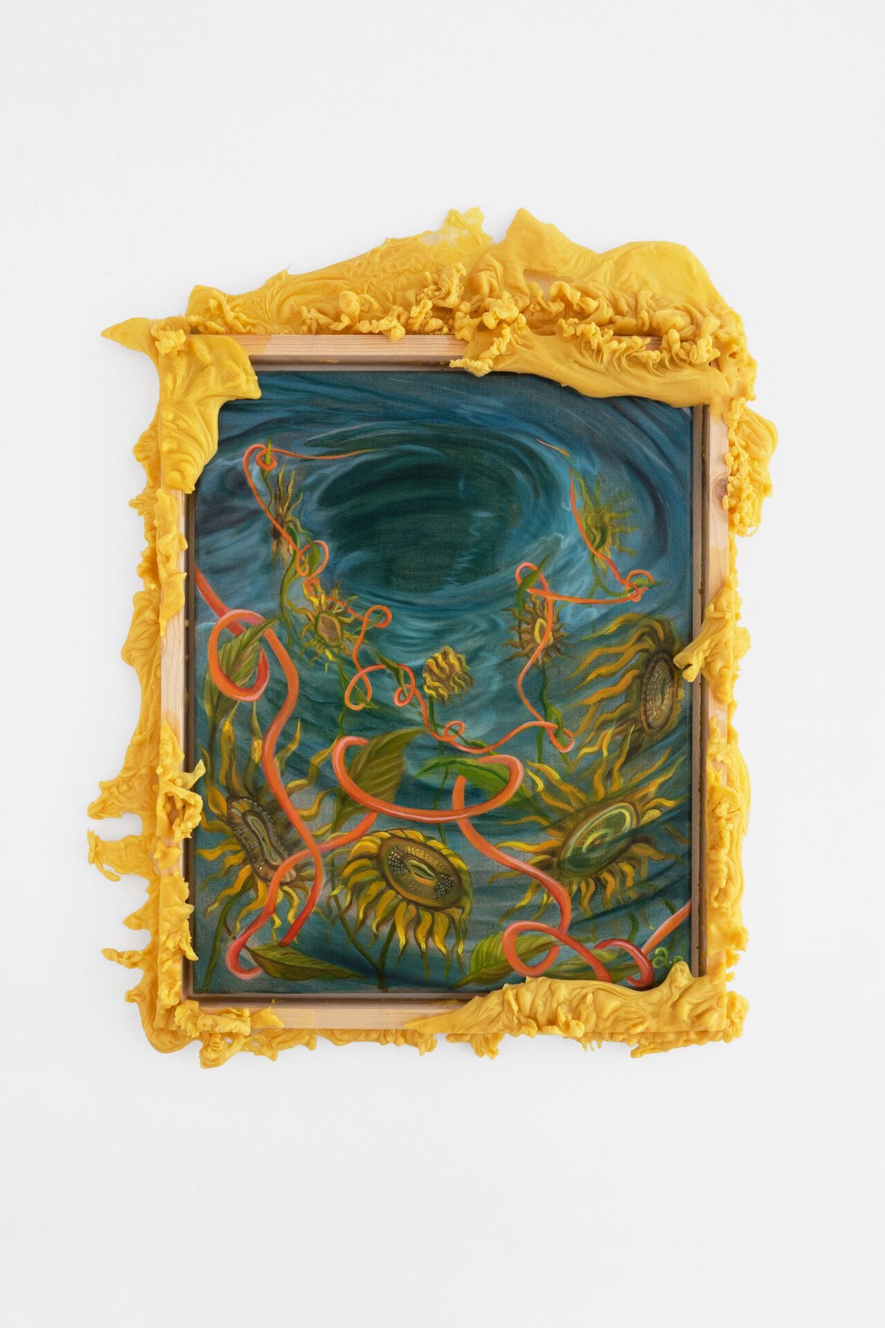 Ayla Dmyterko, Circles around the onion dome, 2021, Oil on linen with poured beeswax frame, 40 x 50 cm