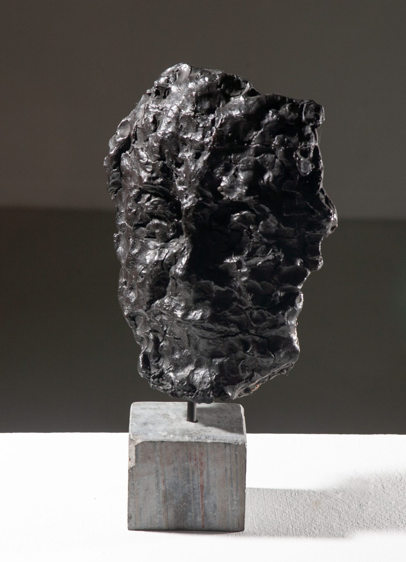 Bernie Autsema, portret Jiřï Kylián, bronze, 2017