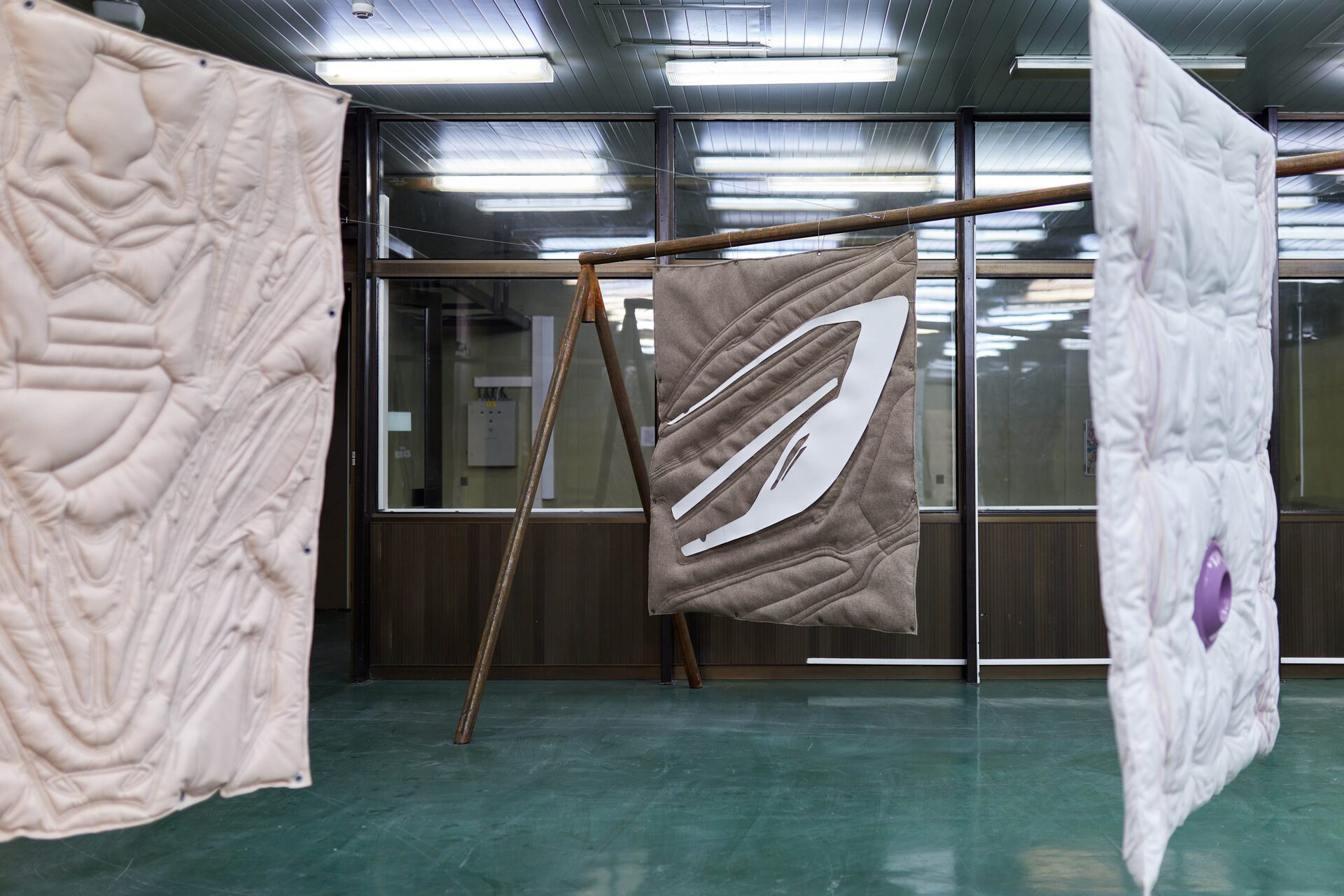 Adrian Kiss, Dunyha Kocsi, 2021, Quilted felt, leather, 190 × 140 cm