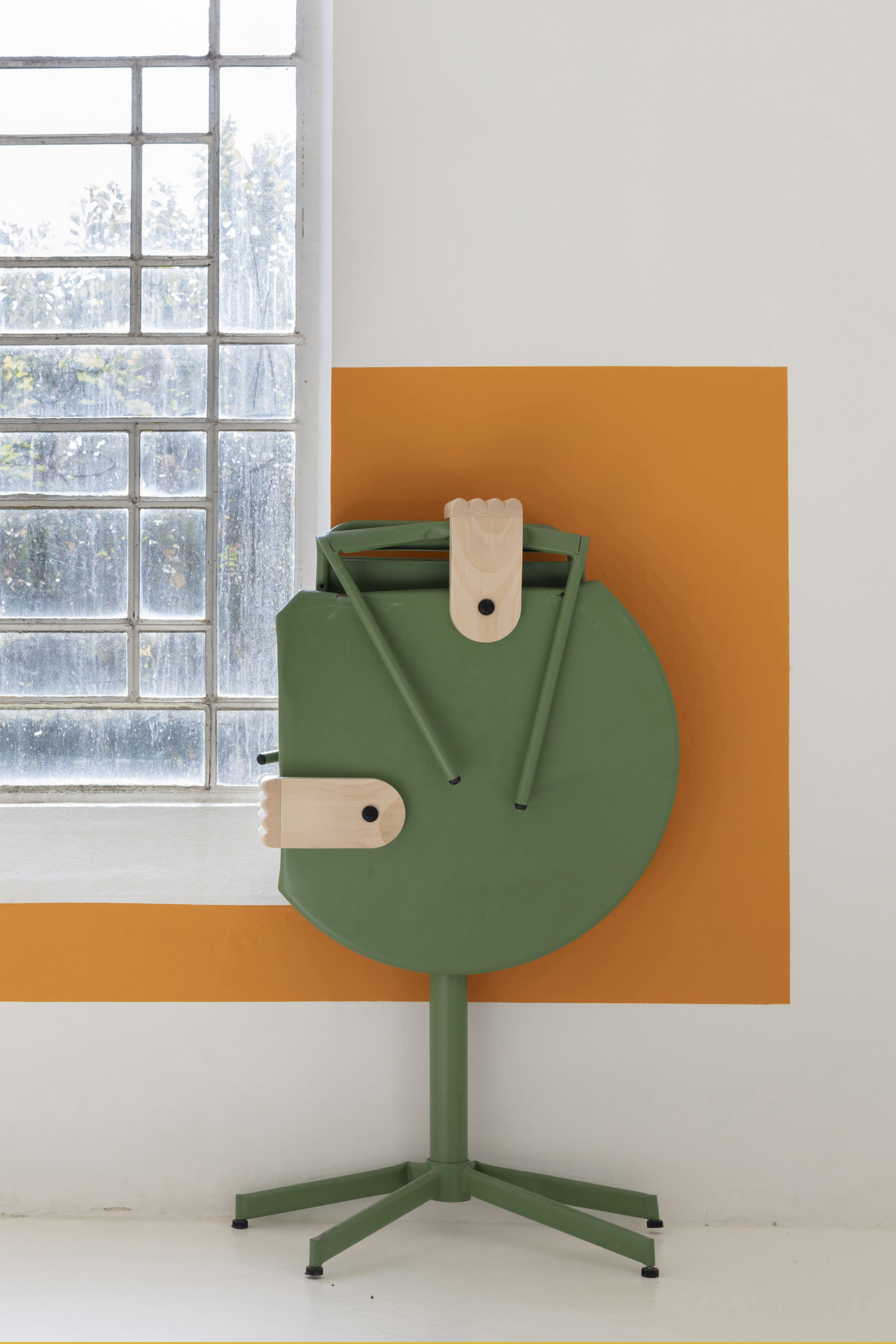 Camille Blatrix, They play We play, 2021. Aluminum furniture, maple, resin,120 x 70 x 28 cm.