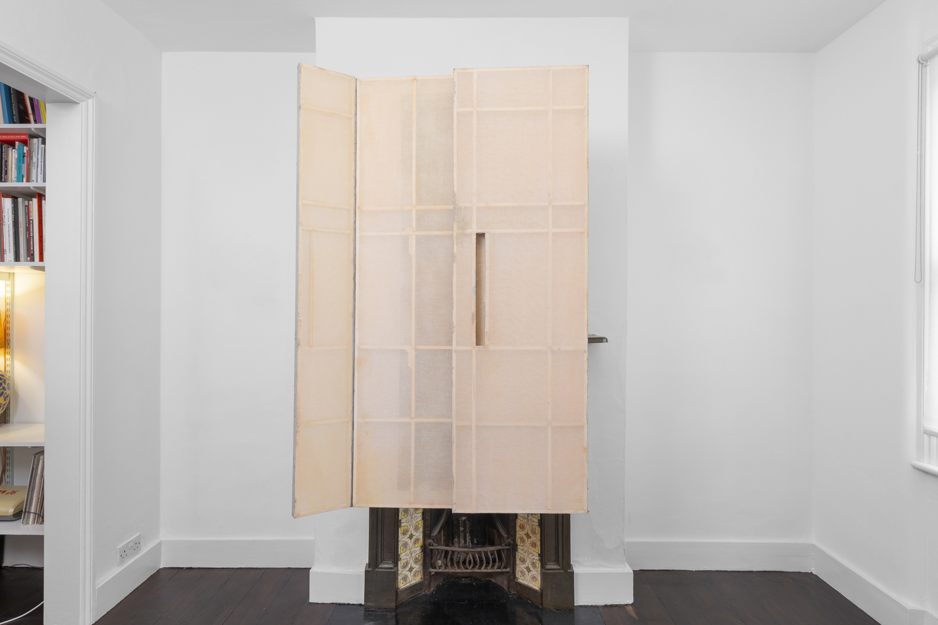 Henrik Potter, Trauerspiel / Skinny, 2021 Oil paint, muslin, wood, air dry clay, hinges, glue, thread 150 x 80 x 7 cm (closed)