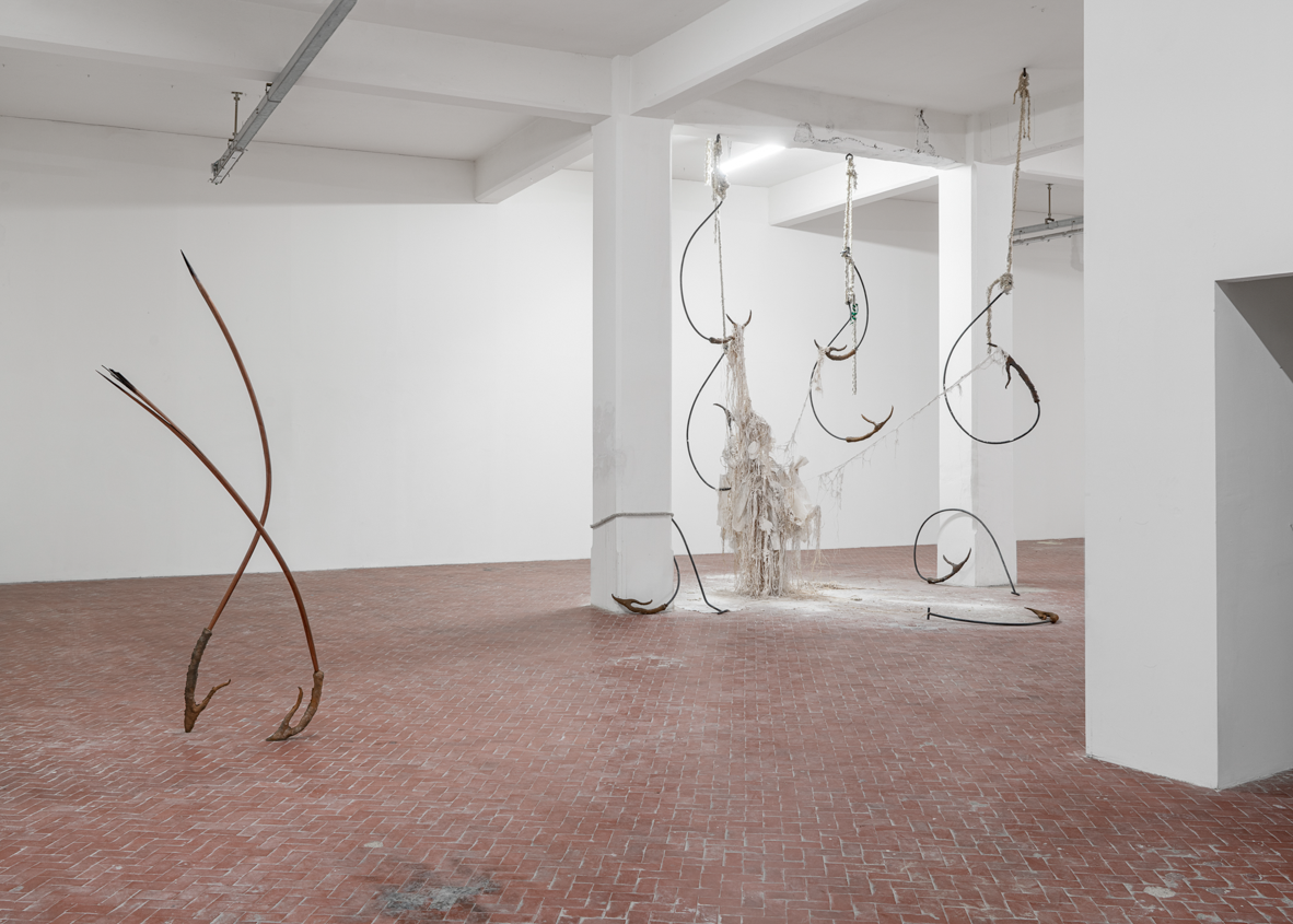 Hydra Decapita, by Dominique White, 2021. Installation views at VEDA, Florence. Courtesy the artist and VEDA, Florence. Photo: Flavio Pescatori