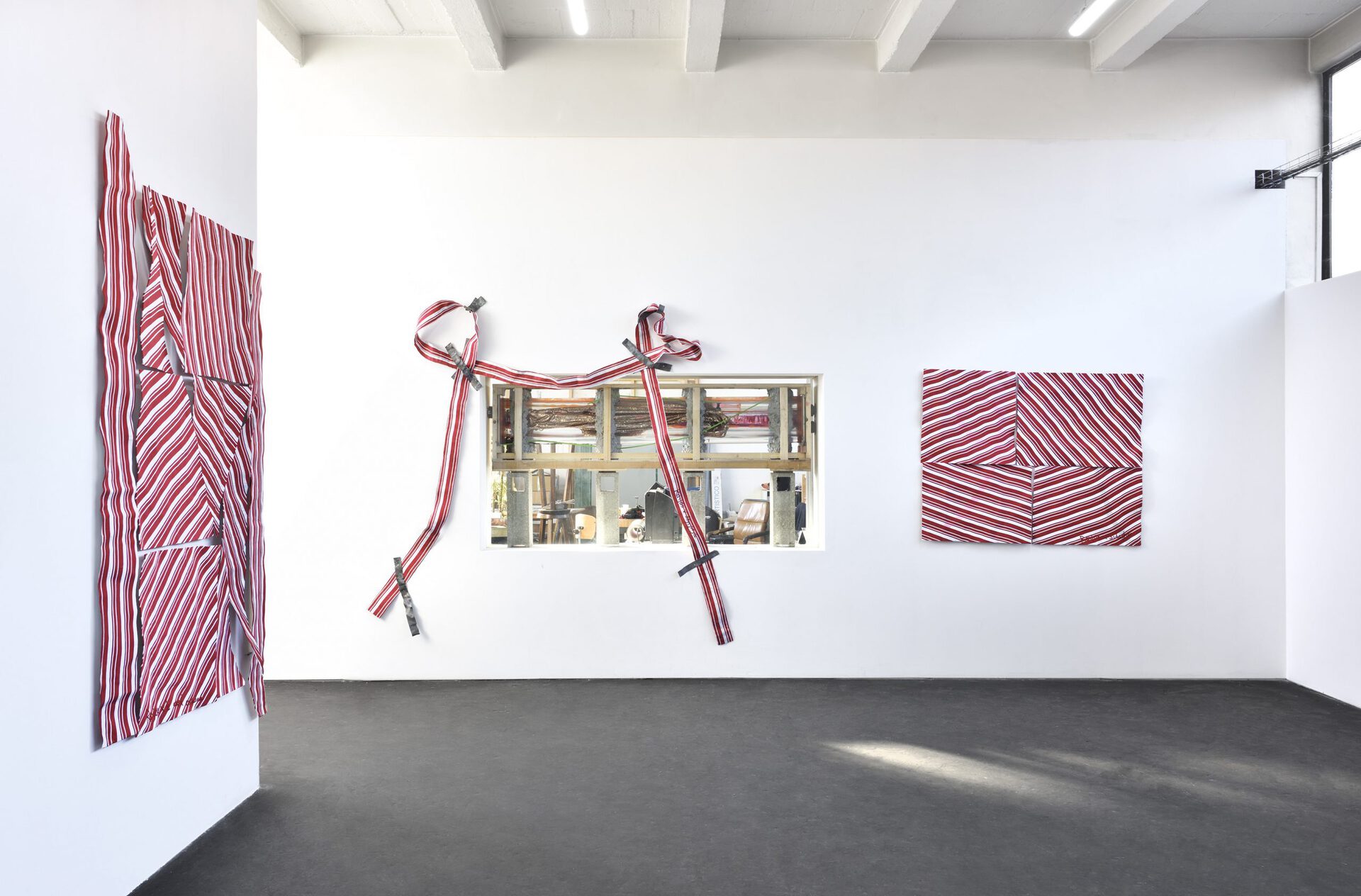 Matthieu Hemmer, I see you in dissolution, 2021, Bagnoler, Bagnolet, exhibition view