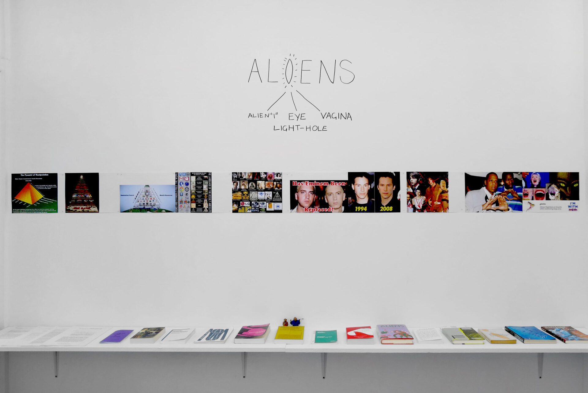 l4bouche, I want to believe wall, detail