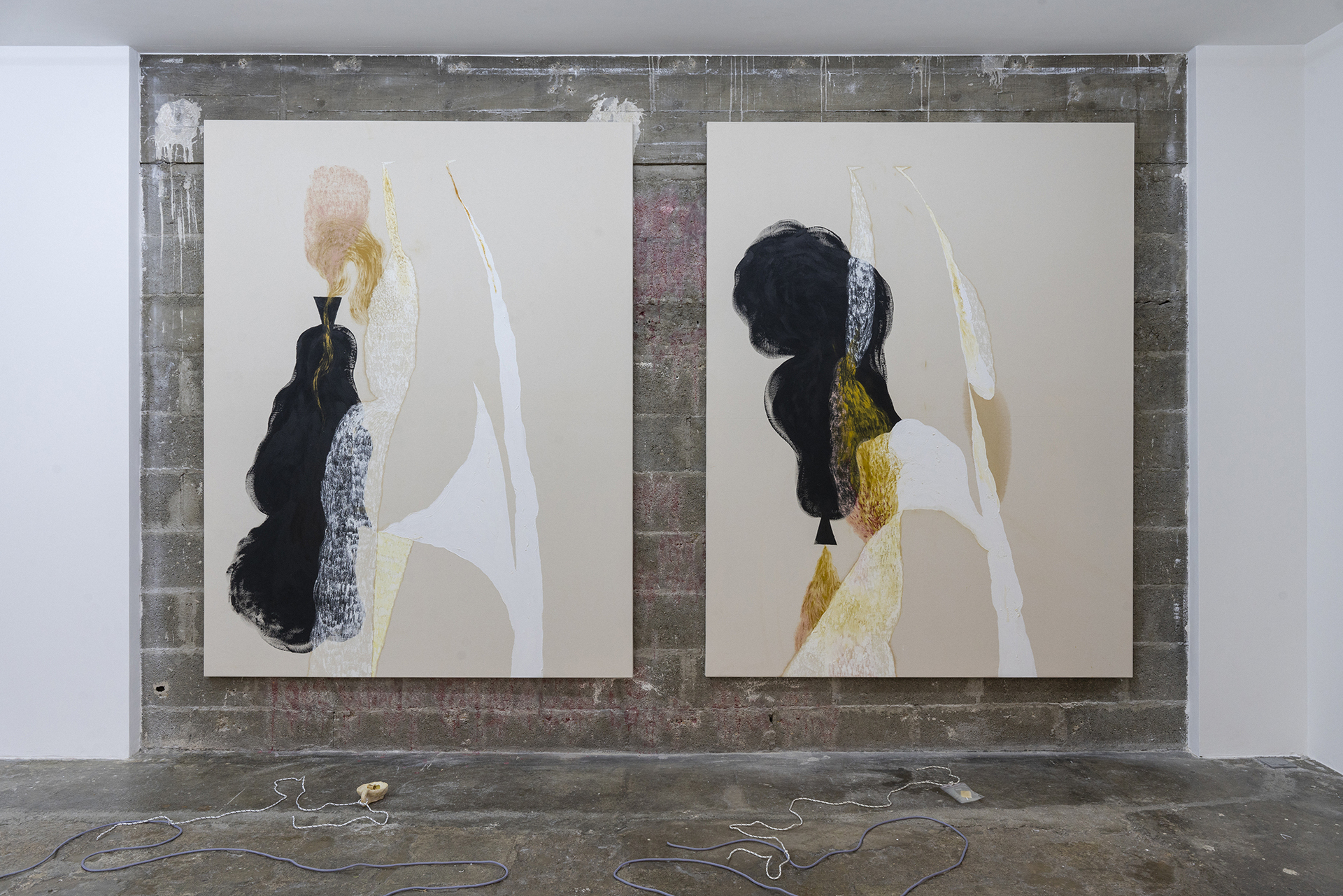 Edouard Nardon, 100 Latissimus dorsi contractions under the guidance of Antares and 200 Latissimus dorsi contractions under the guidance of Antares, 2021 Gesso, marble dust, acrylic, pigments, linen oil on canvas, 195 x 150 cm