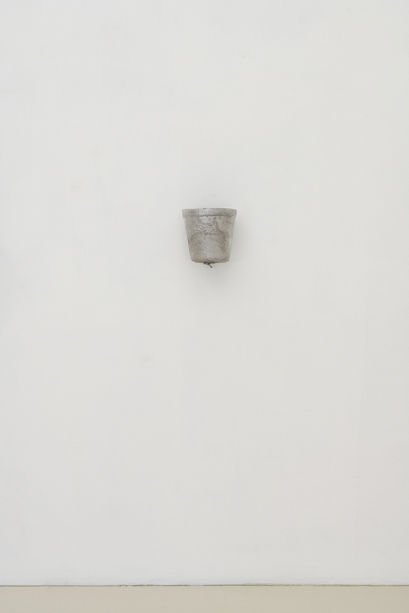 Liesl Raff, Bucket 2, 2021 (Aluminium, steel, coal, copal, 15 x 15 x 15 cm).