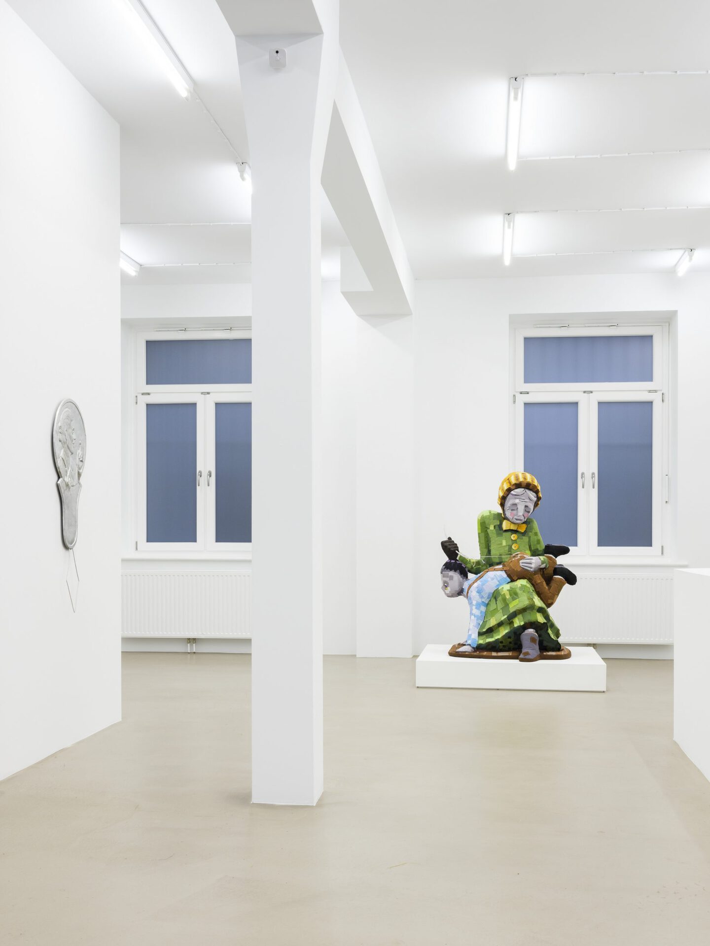 Niclas Riepshoff, A Stitch in Time, Installation view I