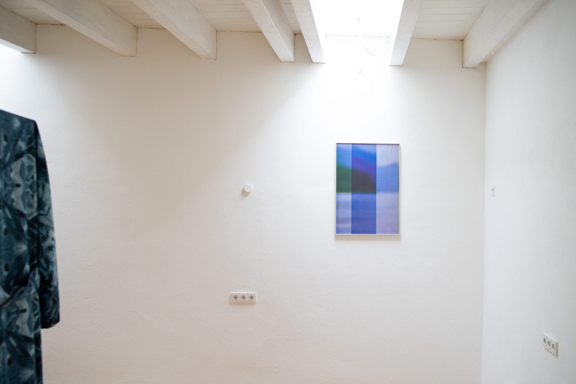 Kalas Liebfried, Japanese Landscape (Blue Screen Ambience), 2021 print on affiche paper, aluminium frame
Edition of 20 (+2AP), 80 x 60 cm