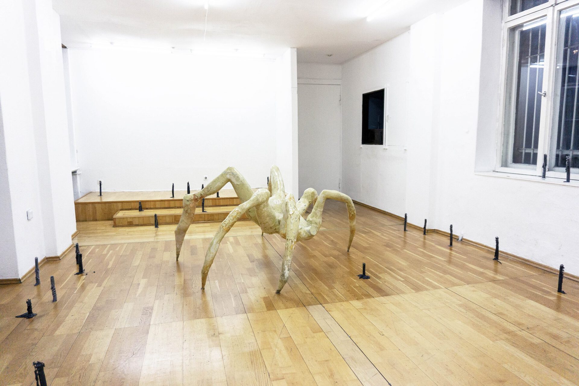 Sandra Moral, Metamorphosis I, 2019, Fiberglass- polyester resin, polyurethane foam, car lacquerfoam, 100 x 180 x 160 cm