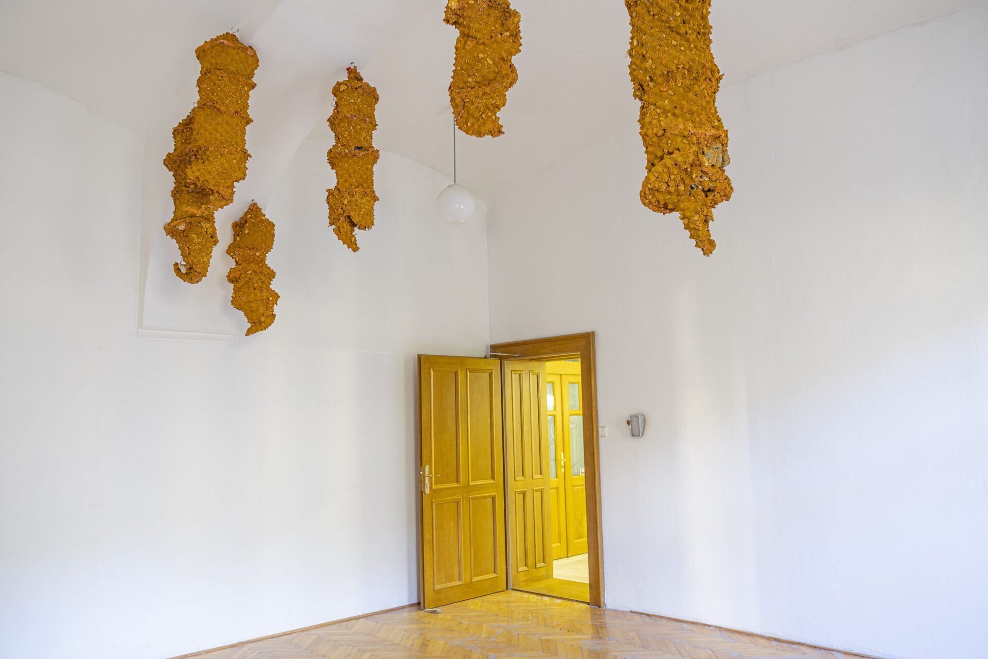 Šimon Chovan, Dear Thearlings, 2018 - ongoing,  silicone, soil, dust, rocks, plaster, fabric, variable dimensions