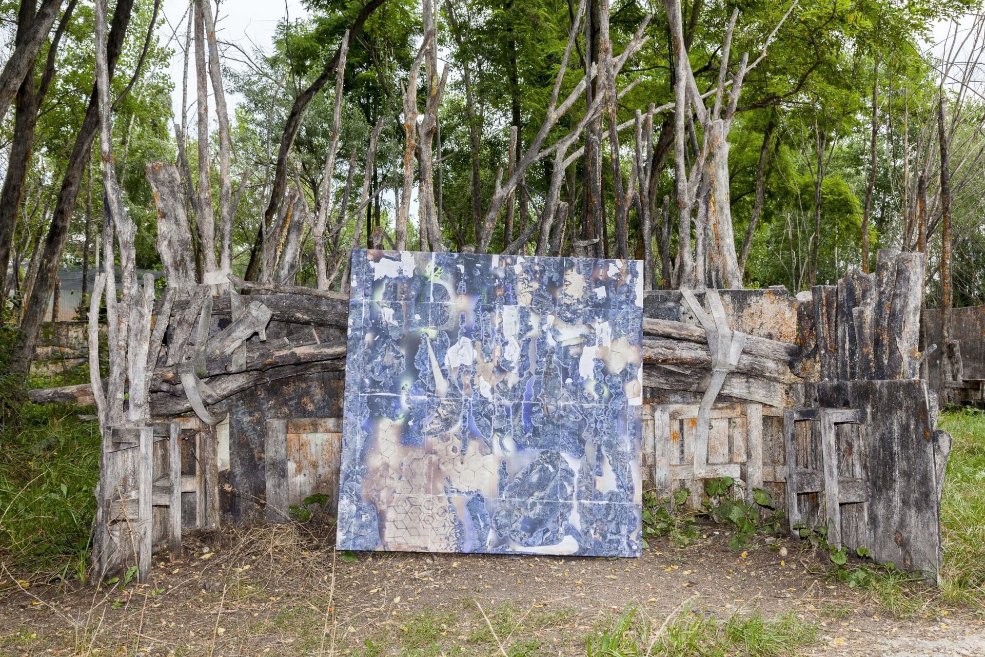 Fabian Lehmann/Andrea Garcia Vasquez, ‚Contaminated Current‘, Phototransfer on Fabric, 130 x 130cm, 2021