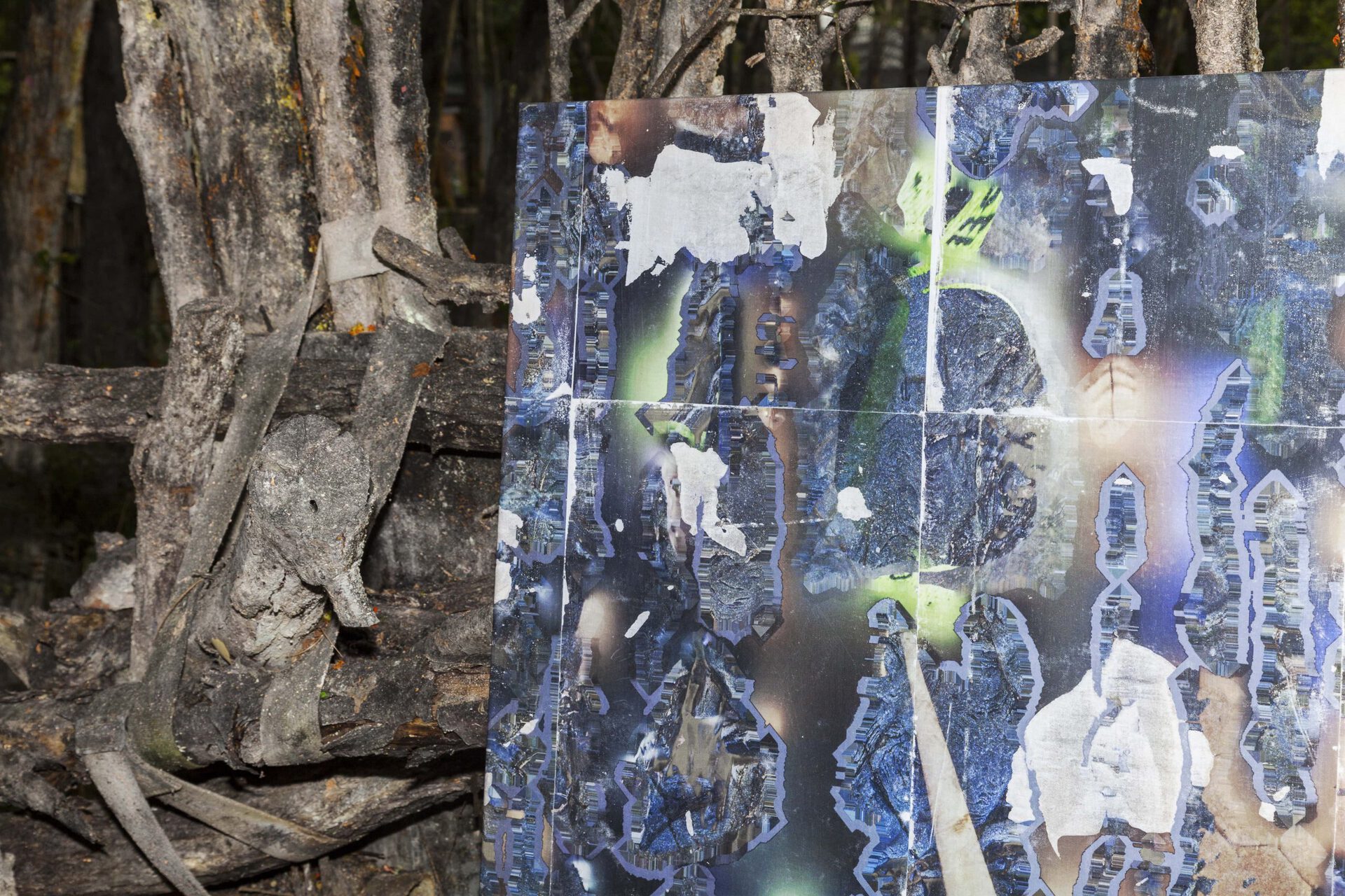 Fabian Lehmann/Andrea Garcia Vasquez, ‚Contaminated Current‘, Phototransfer on Fabric, 130 x 130cm, 2021 (Detail)