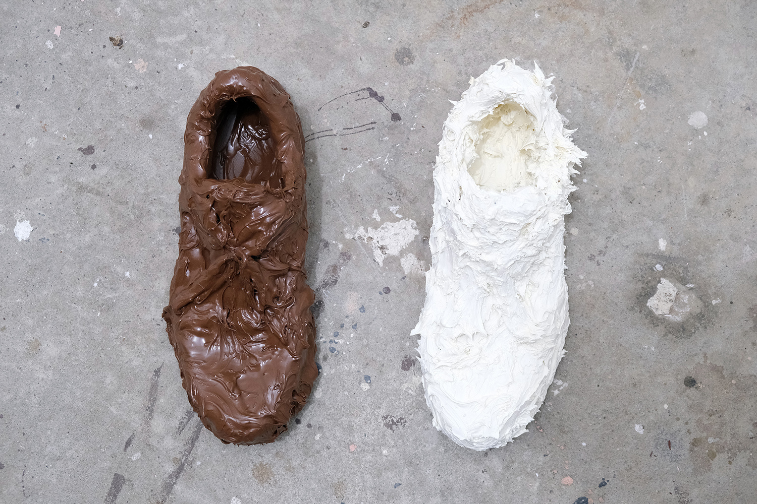 Thomas Rentmeister, 2021, Saucony Kivara, Shoes, Nutella, Penaten Cream, 33 x 34 x 14 cm, 2
