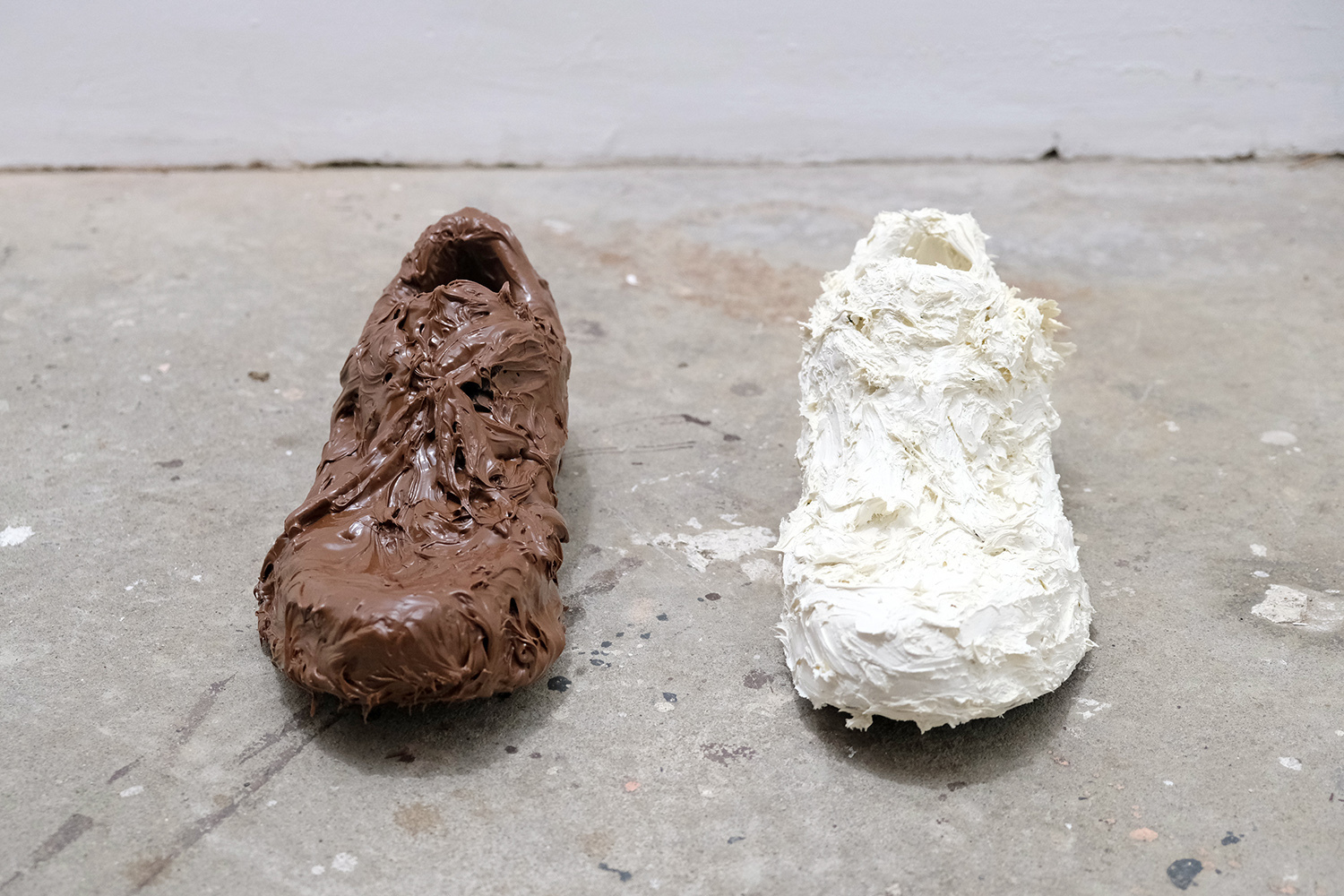 Thomas Rentmeister, 2021, Saucony Kivara, Shoes, Nutella, Penaten Cream, 33 x 34 x 14 cm, 8