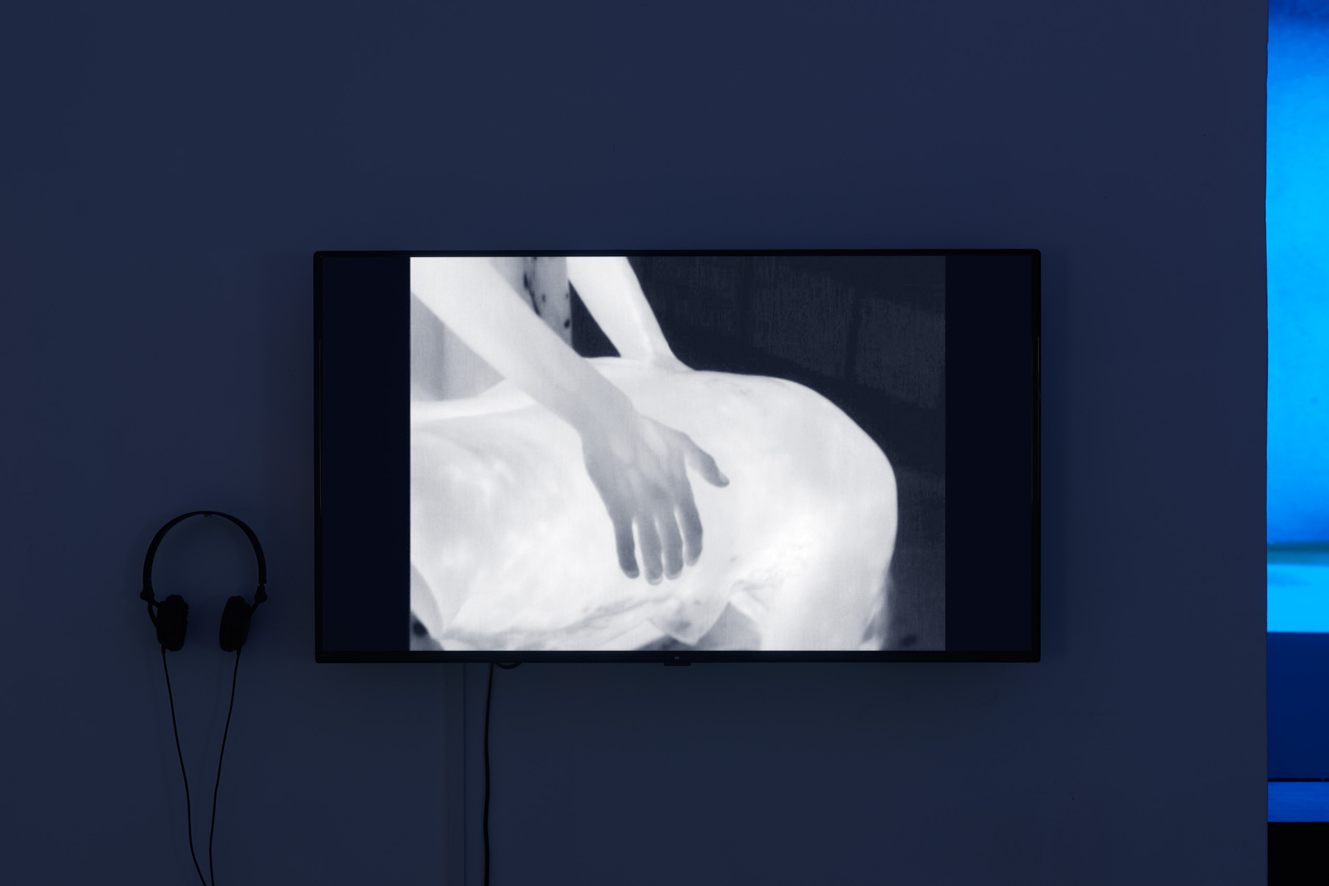 Vika Kirchenbauer, SHE WHOSE BLOOD IS CLOTTING IN MY UNDERWEAR, 2016,  single channel video, 03:24 min. Photo: Maximilian Anelli-Monti