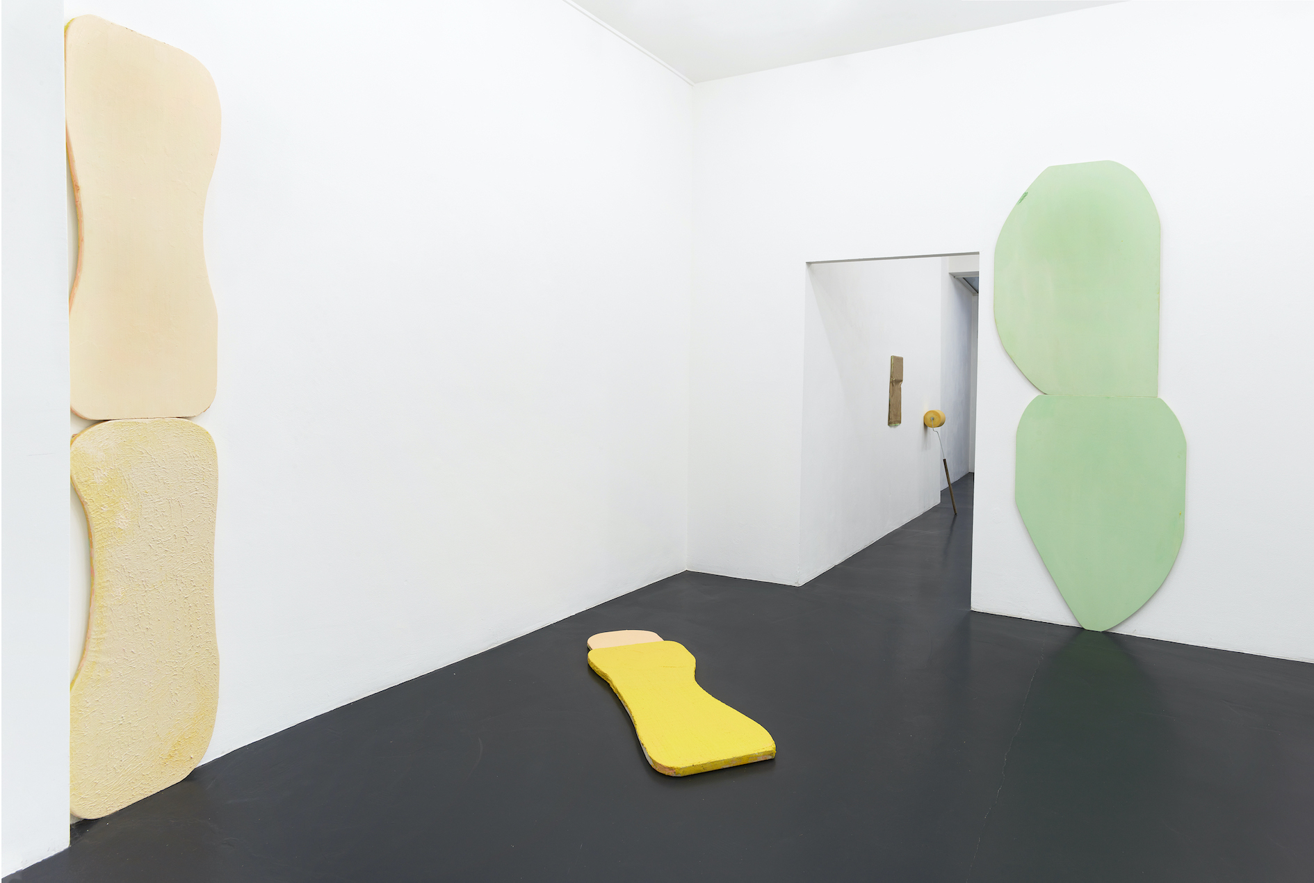 Amanda Ziemele, installation view, Natalia Hug, Cologne 2021