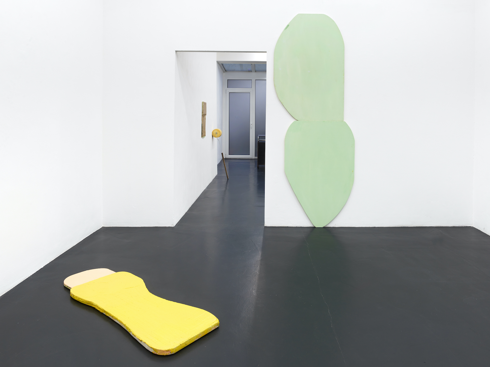 Amanda Ziemele, installation view, Natalia Hug, Cologne 2021