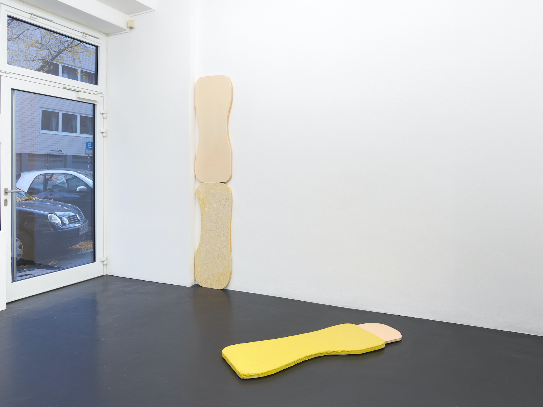 Amanda Ziemele, installation view, Natalia Hug, Cologne 2021