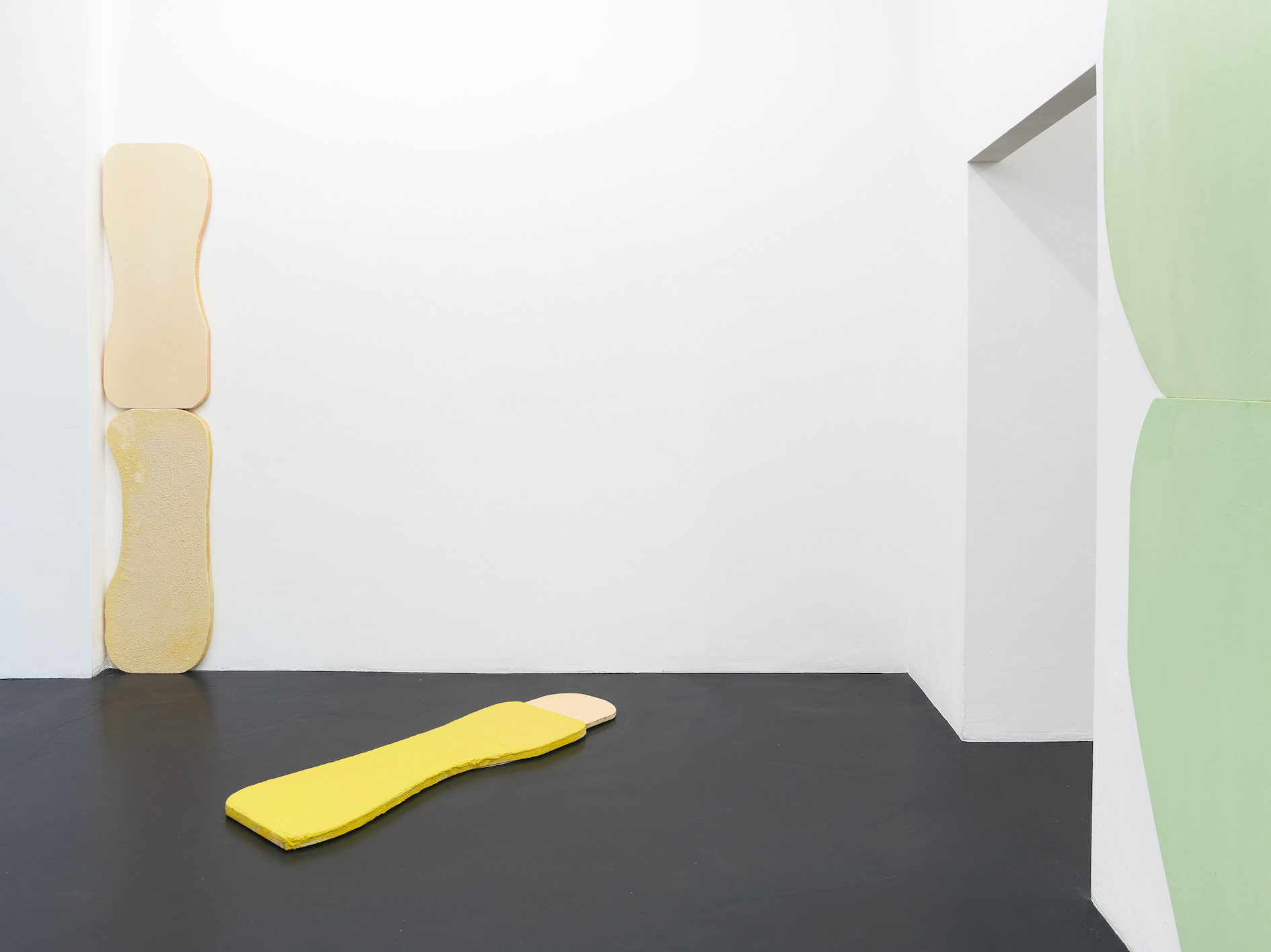 Amanda Ziemele, installation view, Natalia Hug, Cologne 2021