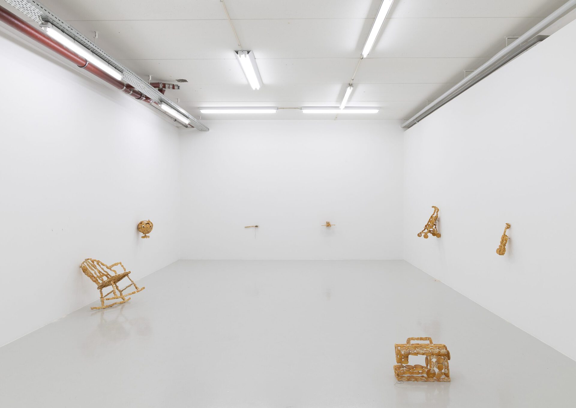 Kåre Frang, Installation view of Attachments, 26.11.2021-08.01.2022, Lagune Ouest