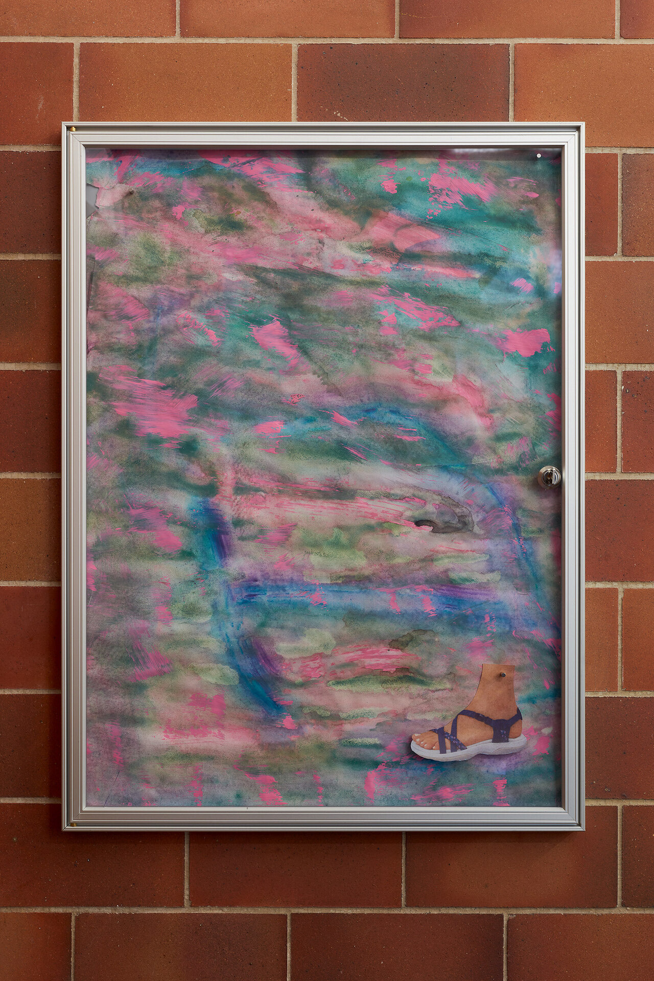 Bastien Aubry, Happy Case, Painted paper, showcase, 2021