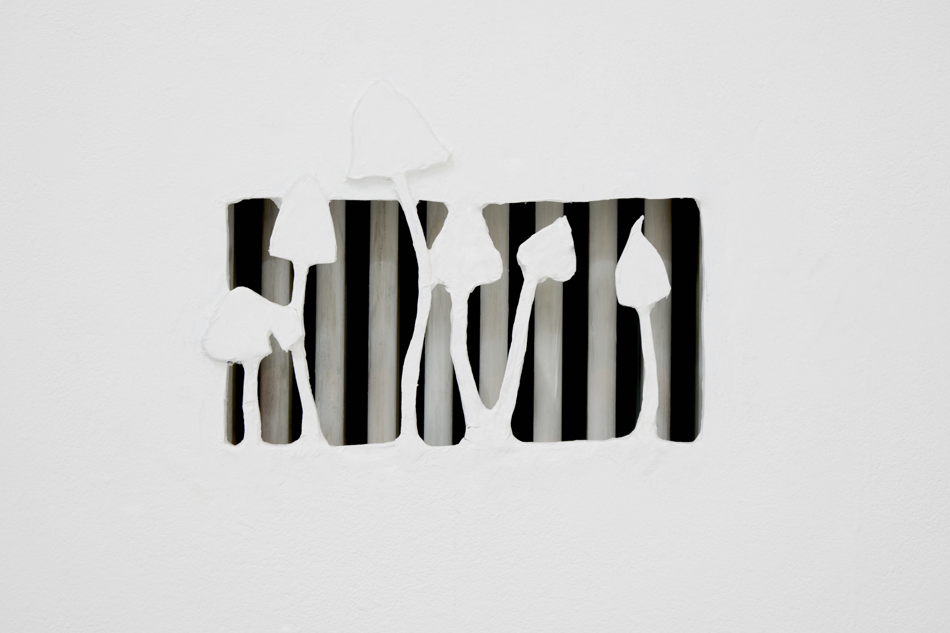Loucia Carlier, Psilo for Lou, 2021, painted paper mache, 50 x 30 cm