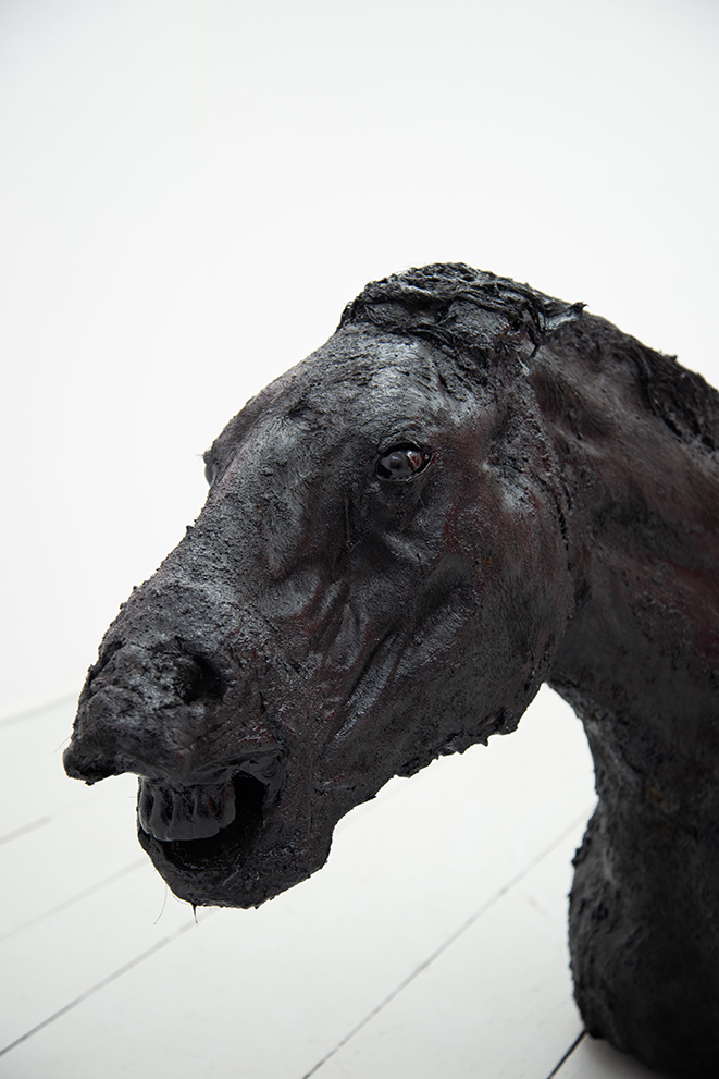 Nicolás Astorga (together with Marie Lynn Speckert), Details of THE NINE OF SWORDS (SELF-PORTRAIT), 2019-2021, upcycled horse taxidermy, tar, steel, 220 x 100 x 180 cm.