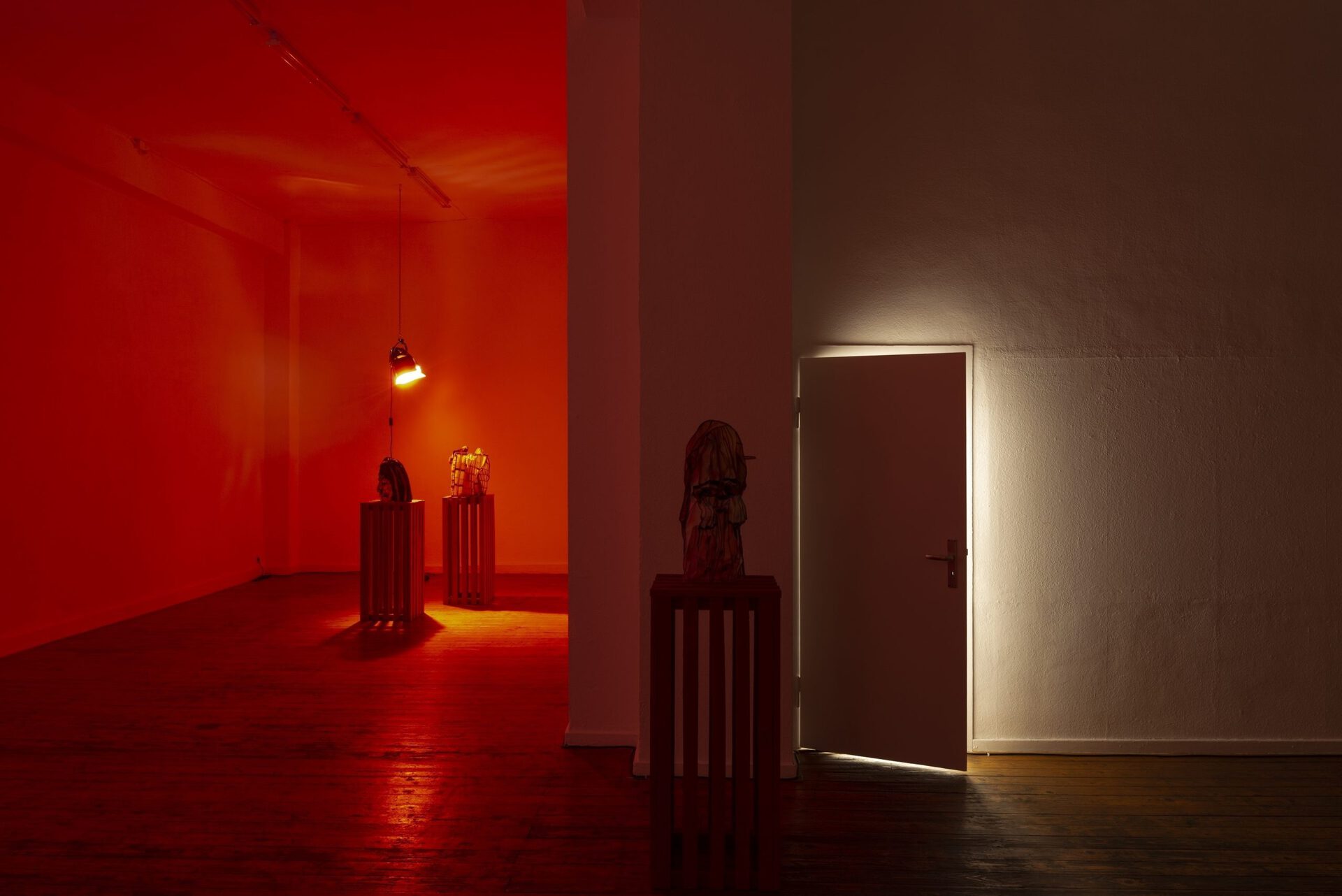 FYNN RIBBECK, LESSON OF THE AIRPLANE, 2021, INSTALLATION VIEW