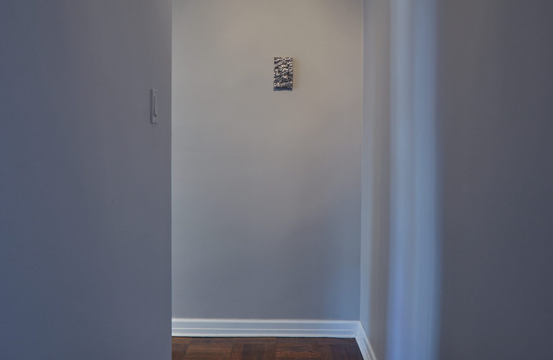 Irina Lotarevich, furs, tiny grains of rock, rough bark, 2020, cast and polished aluminium, 10 x 17 x 4,5 cm