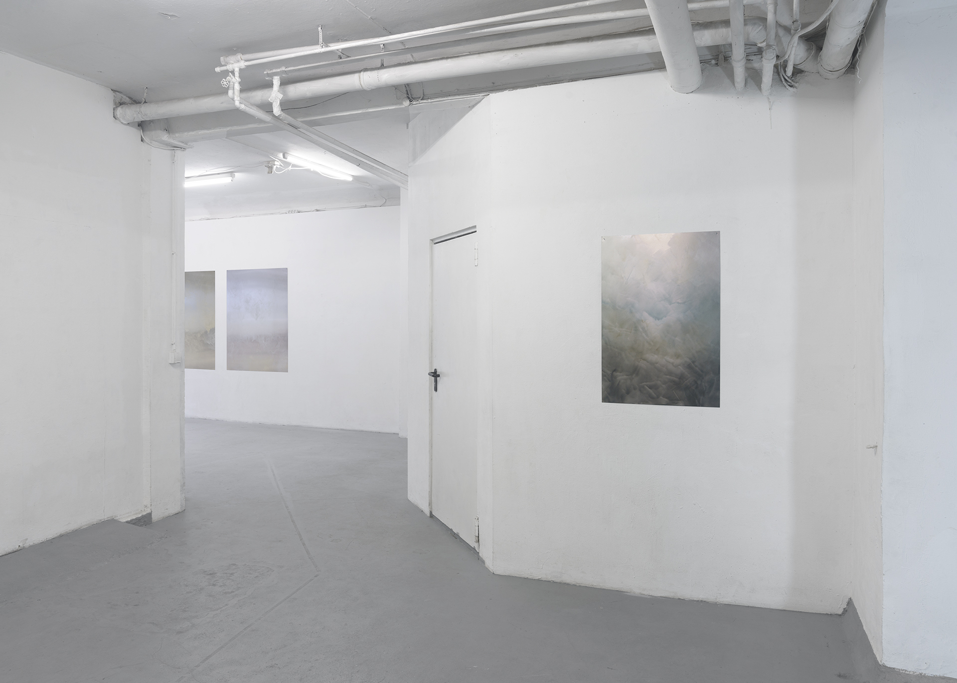 Exhibition view, Jennifer Bannert, metallic, basis Projektraum, Frankfurt am Main, 2021 (3)