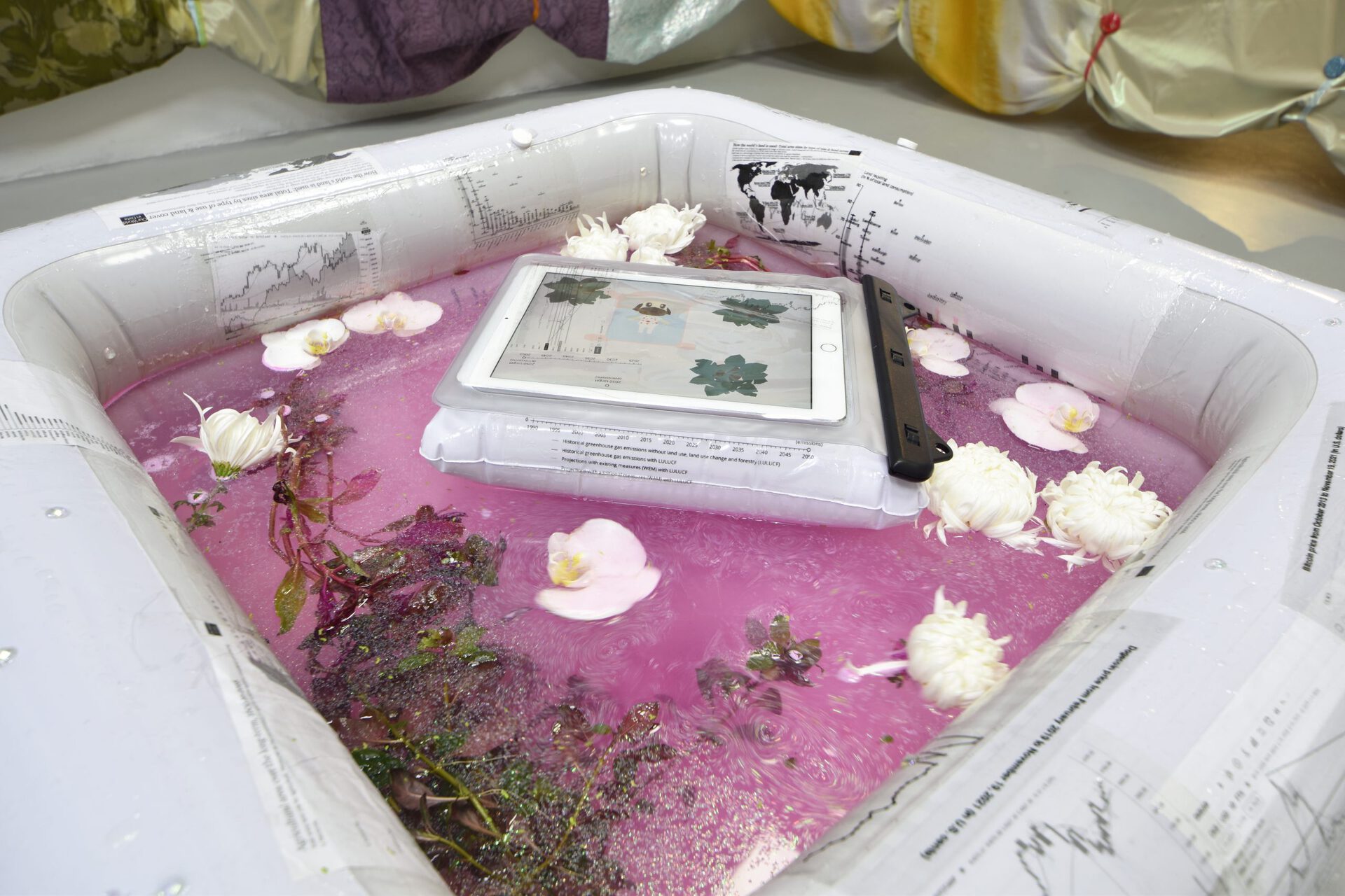 Giacomo Giannantonio, "Disaster adverted" (detail), 2021, plastic, pvc, water, bath bomb, glue, silicone, 85 x 85 x 25 cm