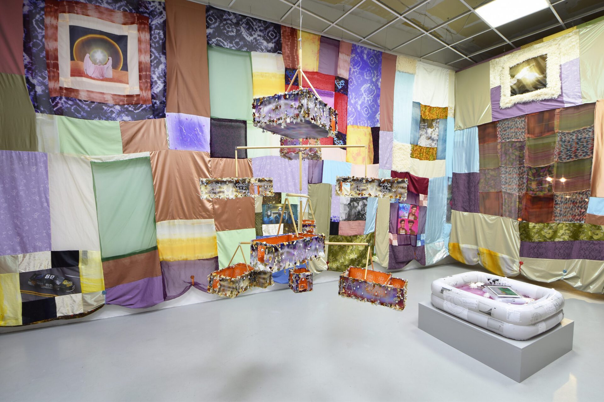 Viola Morini x Giacomo Giannantonio, "No child left behind", exhibition view