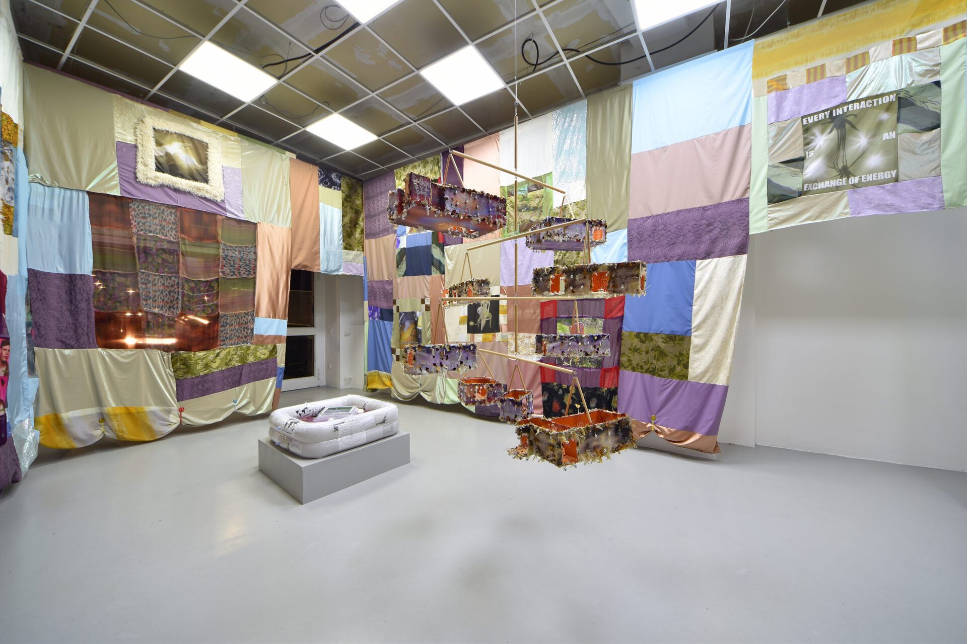 Viola Morini x Giacomo Giannantonio, "No child left behind", exhibition view