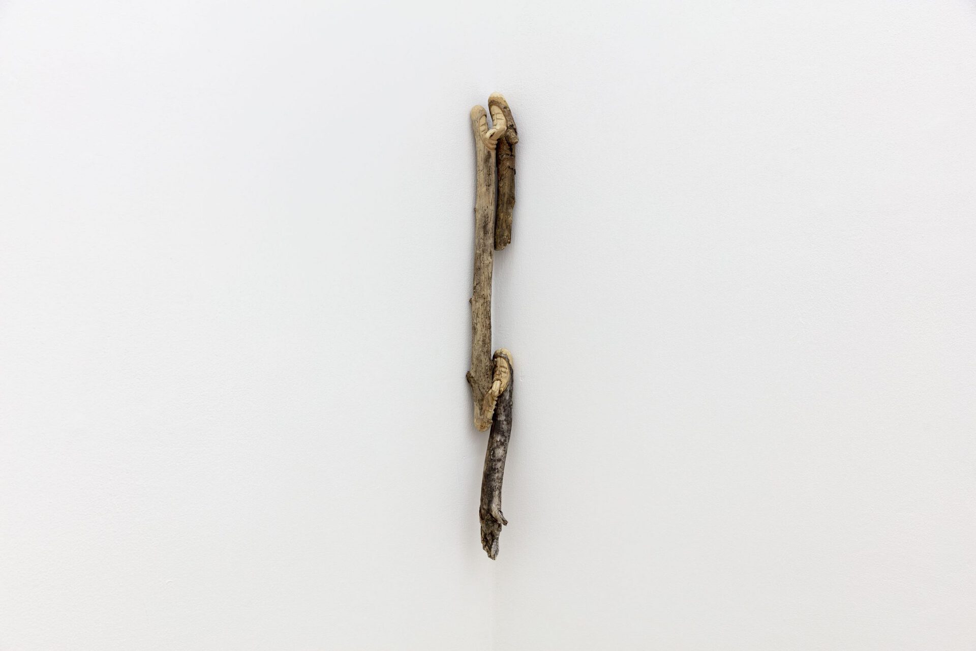 Birke Gorm, IOU, 2021, wood, 63 × 10 × 7 cm, Courtesy the artist and Croy Nielsen, Vienna.