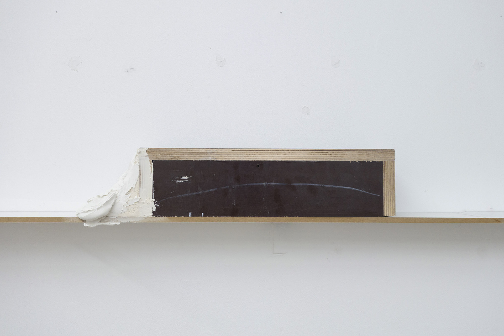 remains — Exhibition detail 1