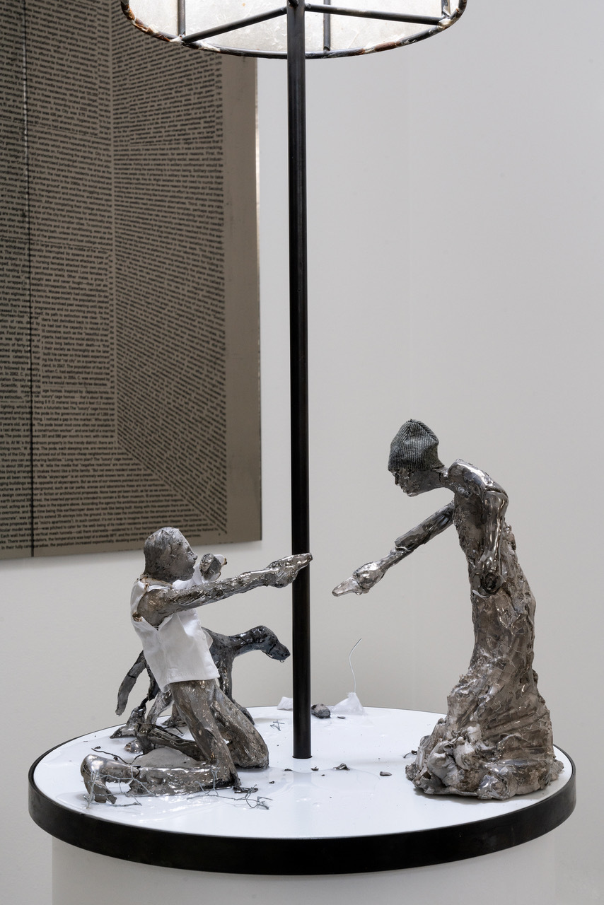 Robert Brambora, ‘Aggression’, 2021, ceramic, steel, paper, lightning, 140 x 40 cm (Detail)