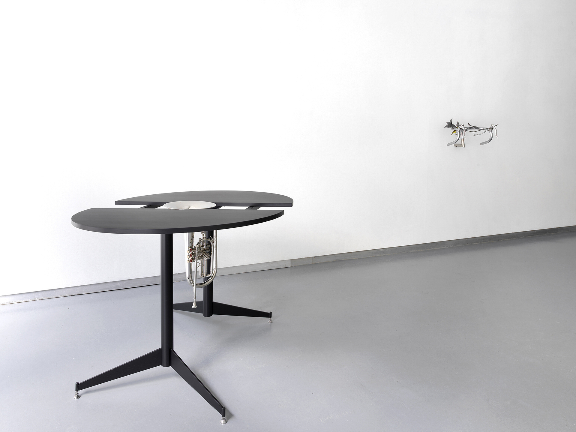 Christine Rebhuhn, The Breeze Will Kill Me, Installation View 02, 2021, Mixed media.