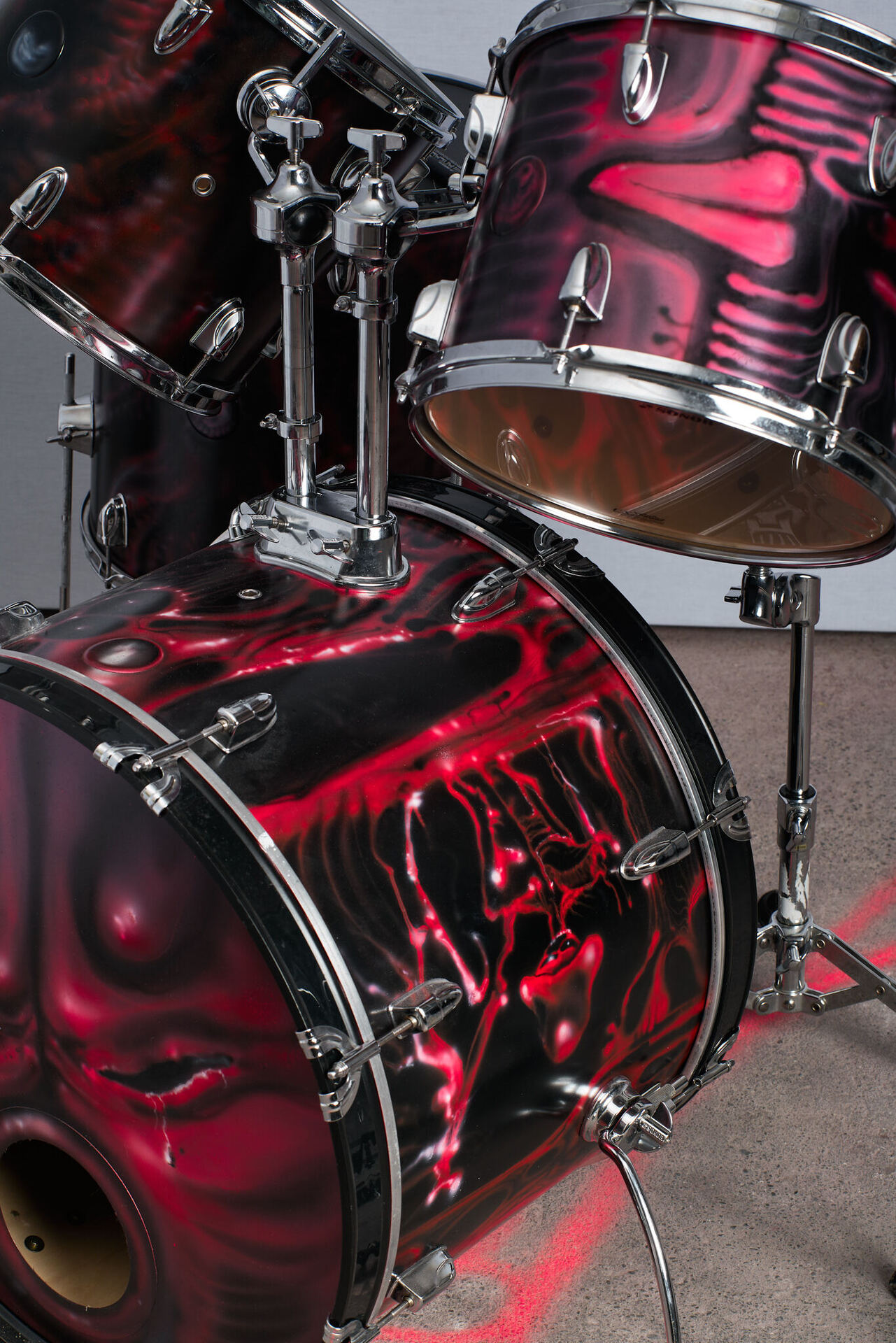 Tea Strazicic -Airbrushed Drum Kit