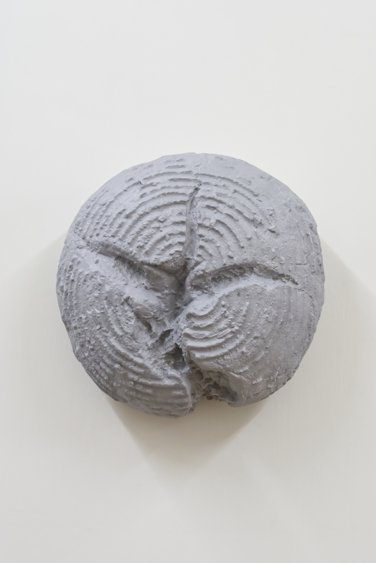 Daniel Stempfer, Laib/loaf 30, 2021, sandblasted aluminium, 20x20x10cm