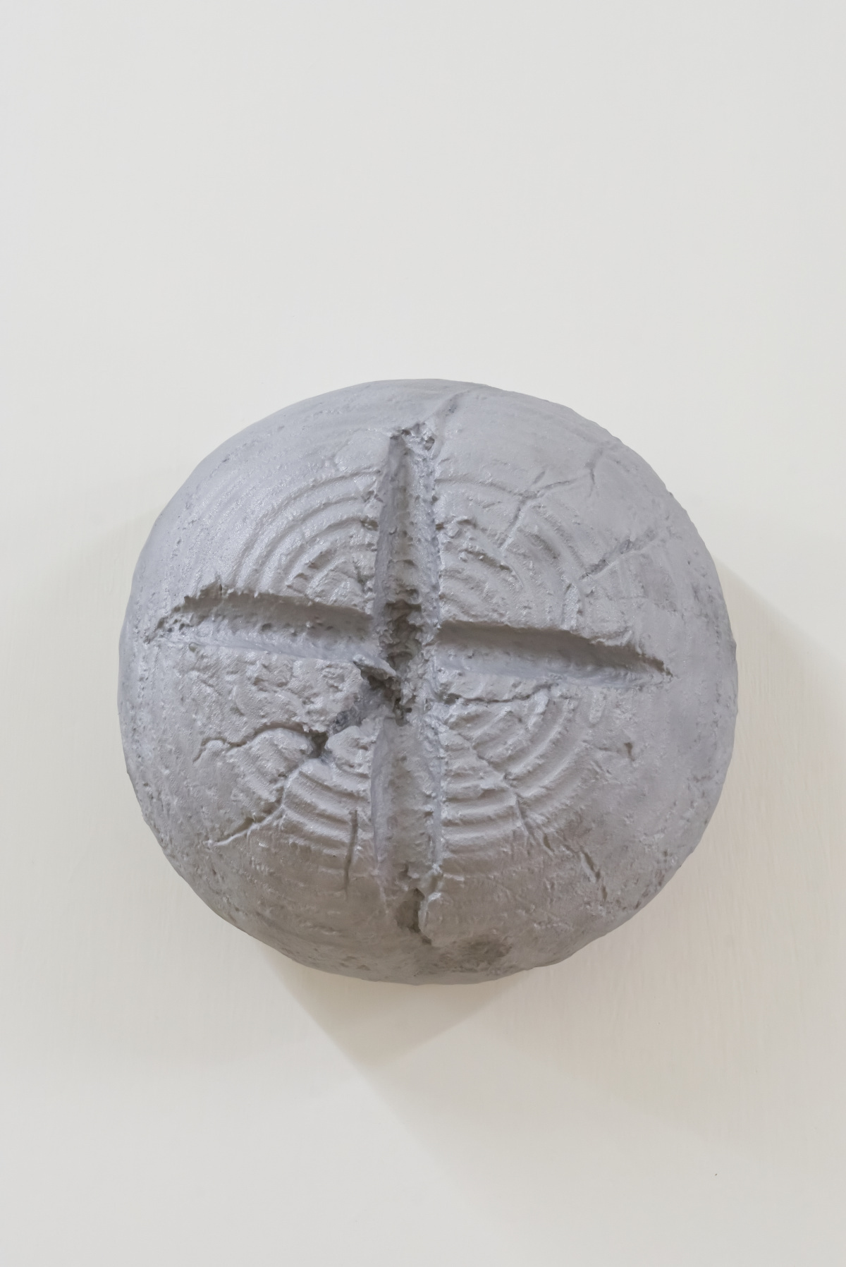 Daniel Stempfer, Laib/loaf 19, 2021, sandblasted aluminium, 20x20x10cm