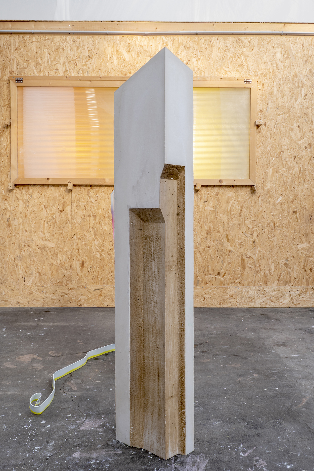 Guillaume GORY, Le Veyou - Voie de Mr Brun, 2021, plâtre, 40x30x140cm