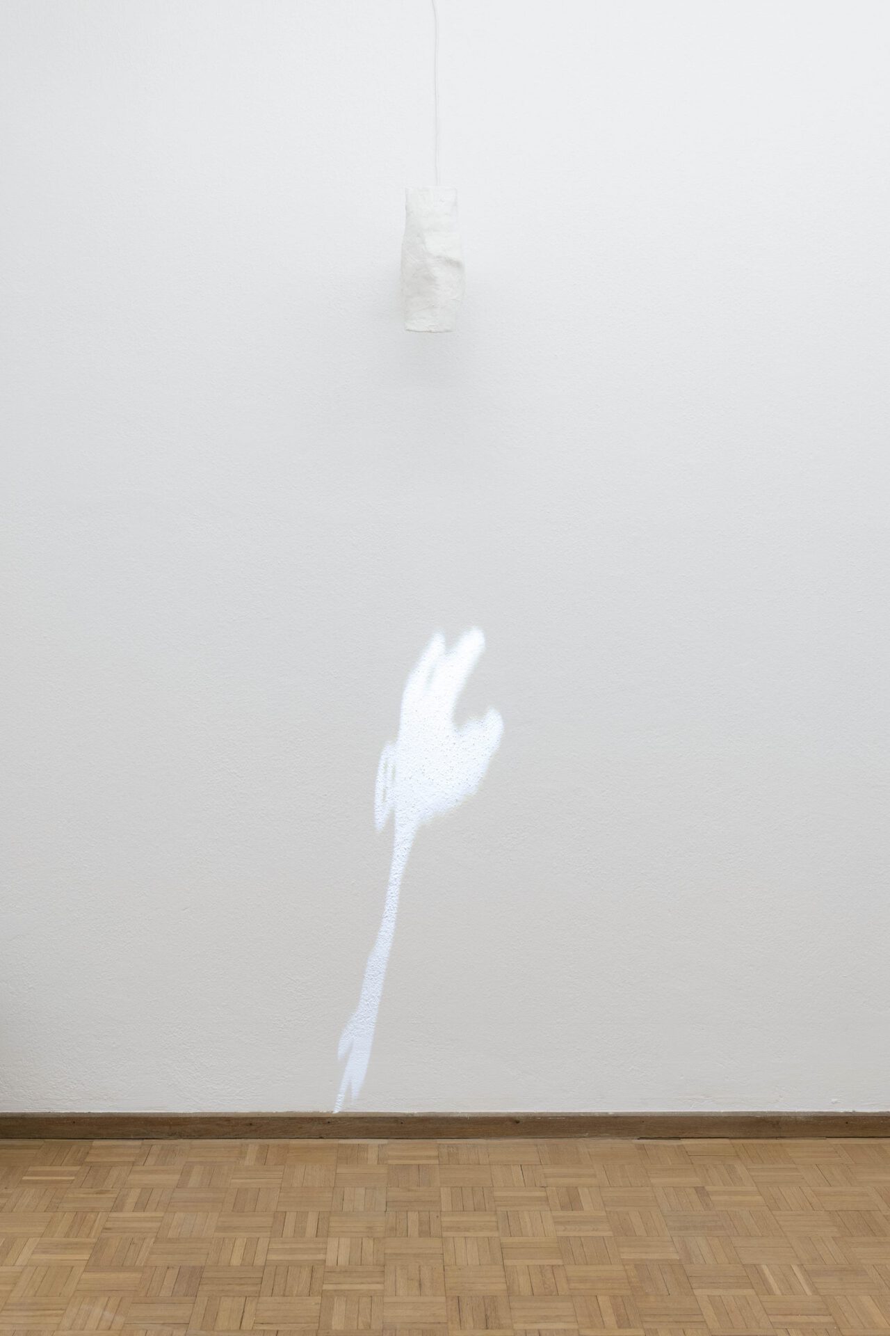 Shirin Yousefi, Sans Rayures, 2021 Projector, metal, and plaster, 32 × 30 × 15 cm