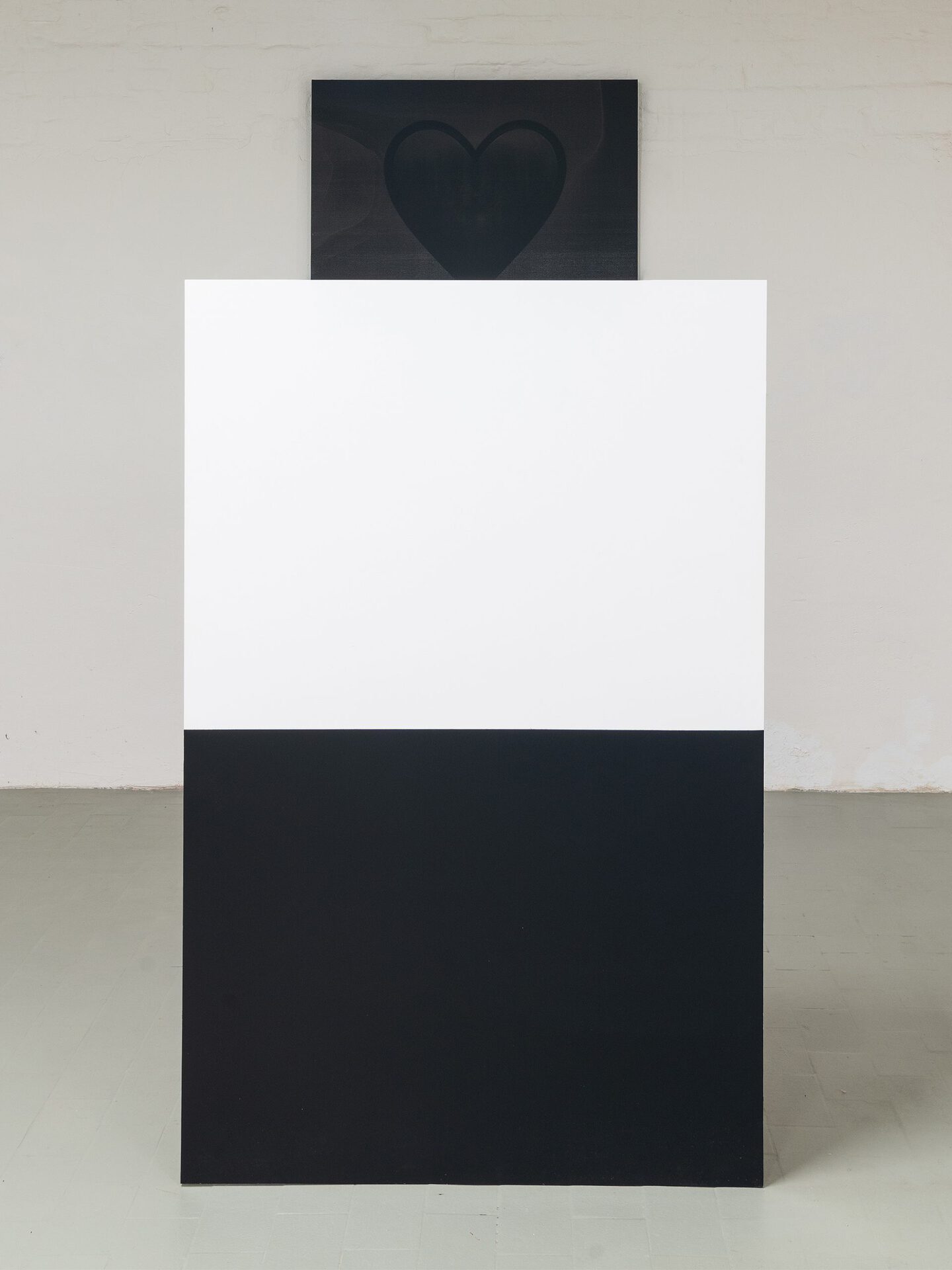Kim Schönauer, Untitled (Position I), 2020, MDF timber, acrylic, beech plywood, 160 × 100 × 32 cm