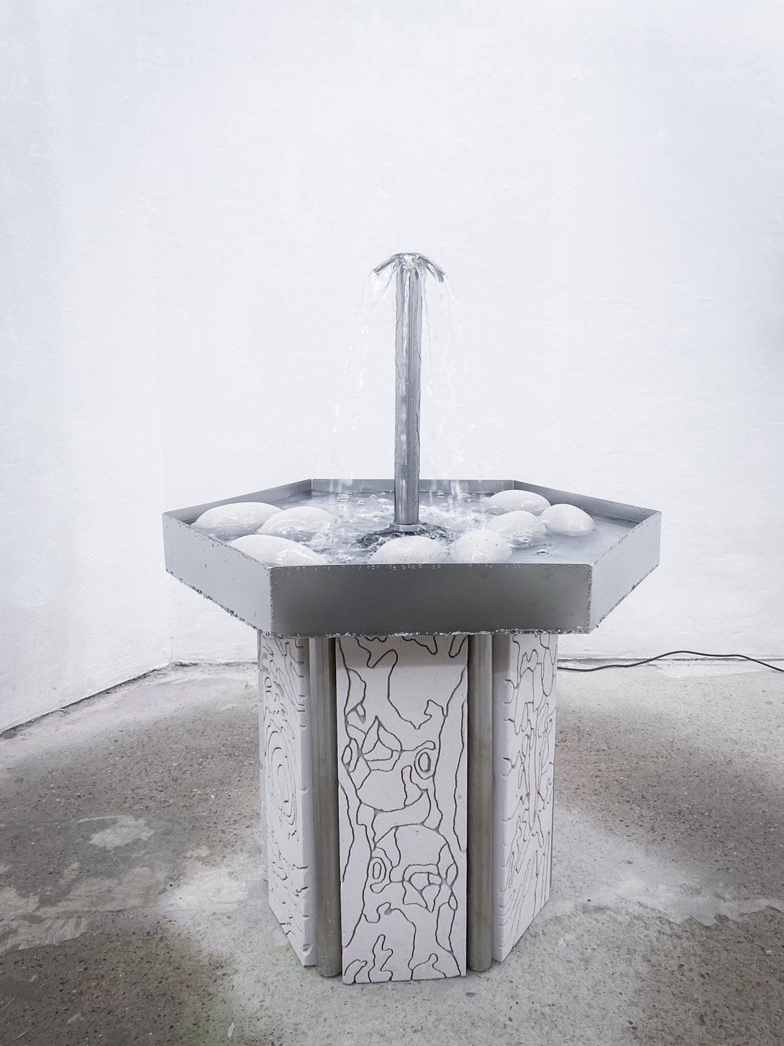Studio Kuhlmann & Delphine Lejeune, Pigeon Fountain, 2022, stainless steel, aerated concrete