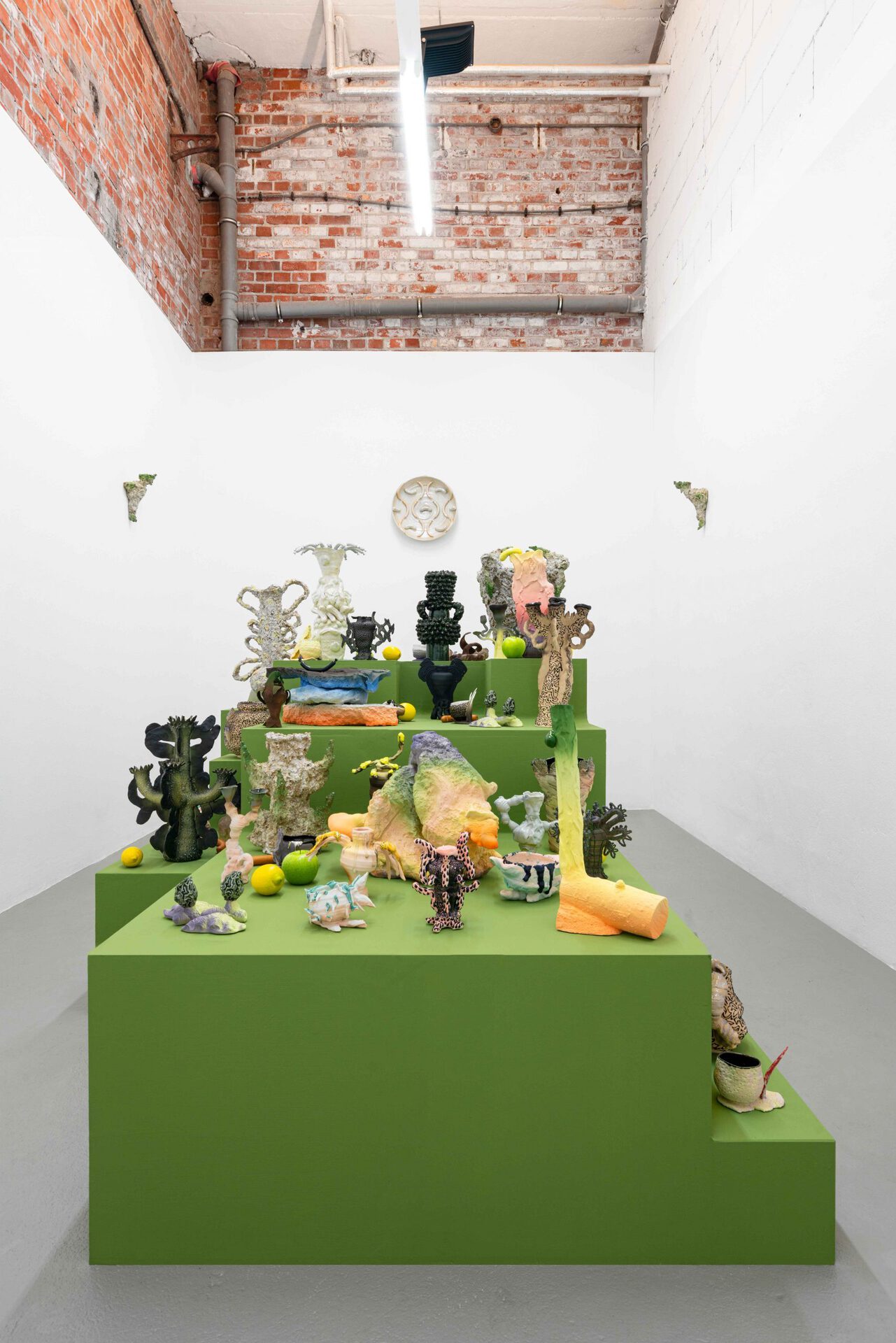 Nitsa Meletopoulos, Grotto-Modo, exhibition view 1