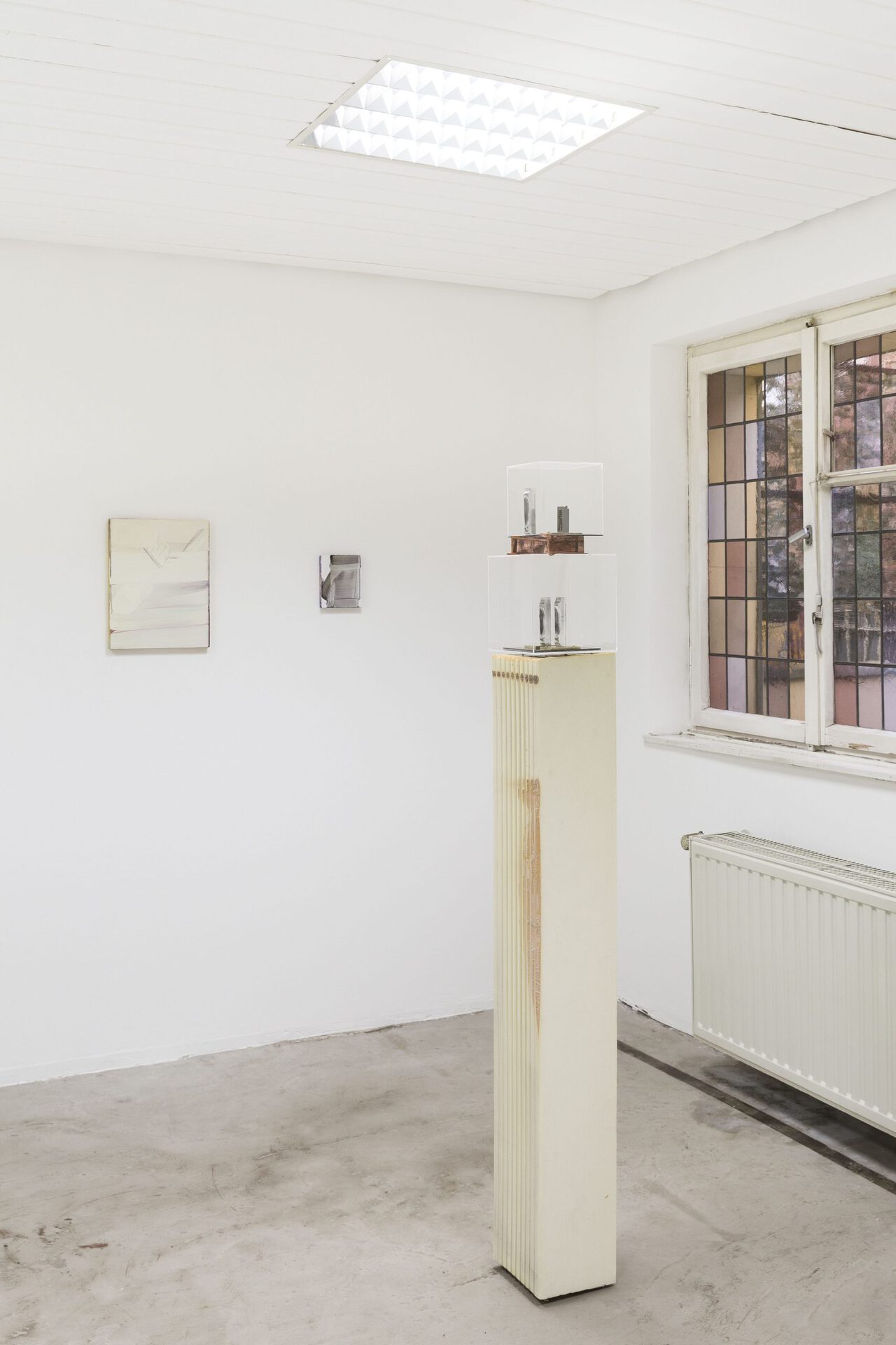 Installationshot, Suspension of (dis)belief Markus Saile, David Jablonwski, at Markus Lüttgen, Mönchengladbach