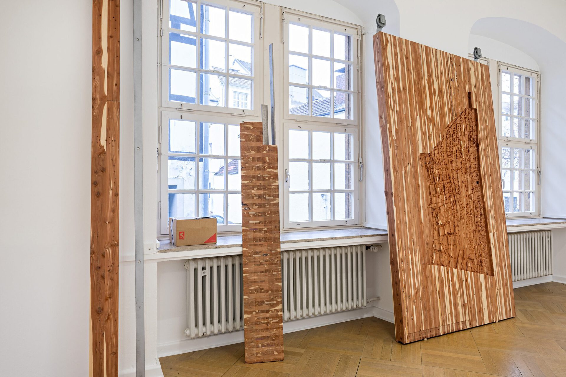 Flint Jamison, Opportunity Zone, 2019, exhibition view THE EQUALITY OF POSSIBILITY, Kunstverein Bielefeld, 2021. Photo: Fred Dott